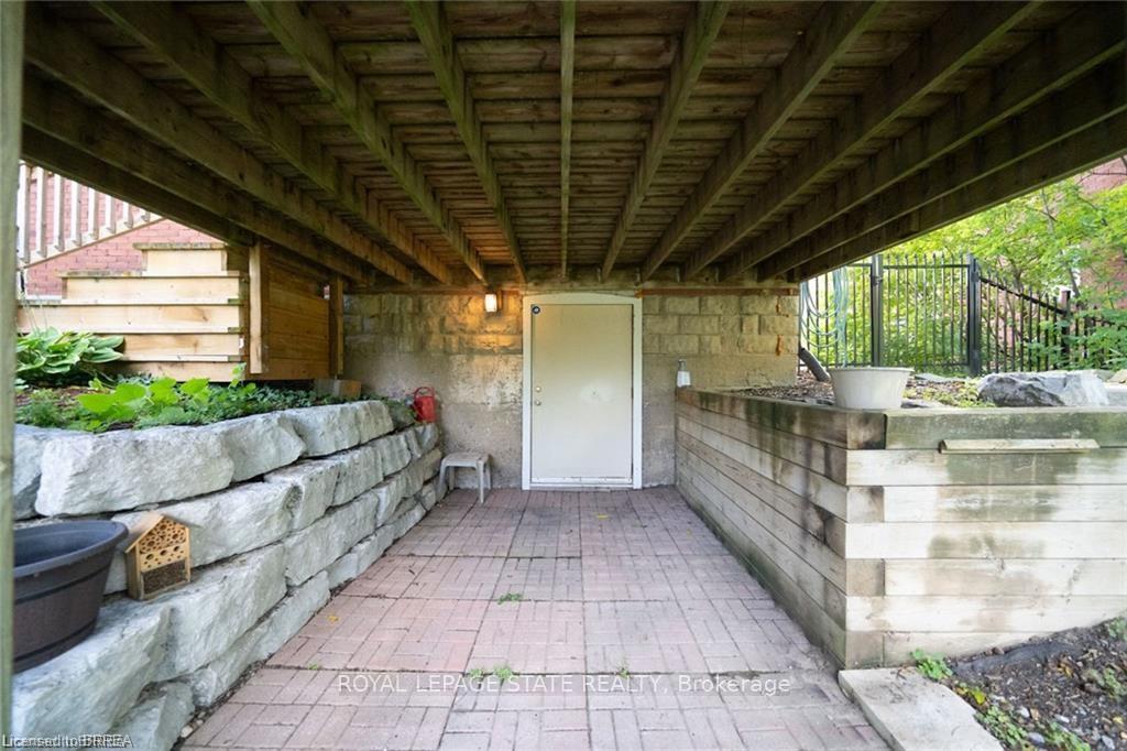 Photo 10 of 284 Colborne Street N, Norfolk, Simcoe — HOMEH