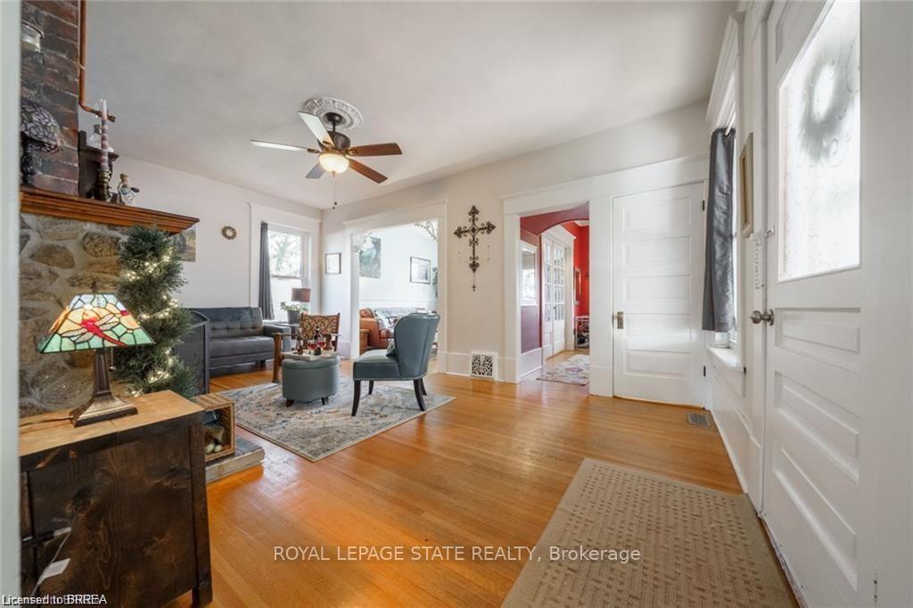 Photo 25 of 284 Colborne Street N, Norfolk, Simcoe — HOMEH