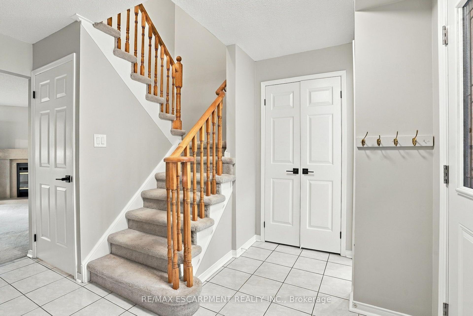 Photo 6 of Unit 15, 1724 The Chase, Mississauga, Central Erin Mills — HOMEH