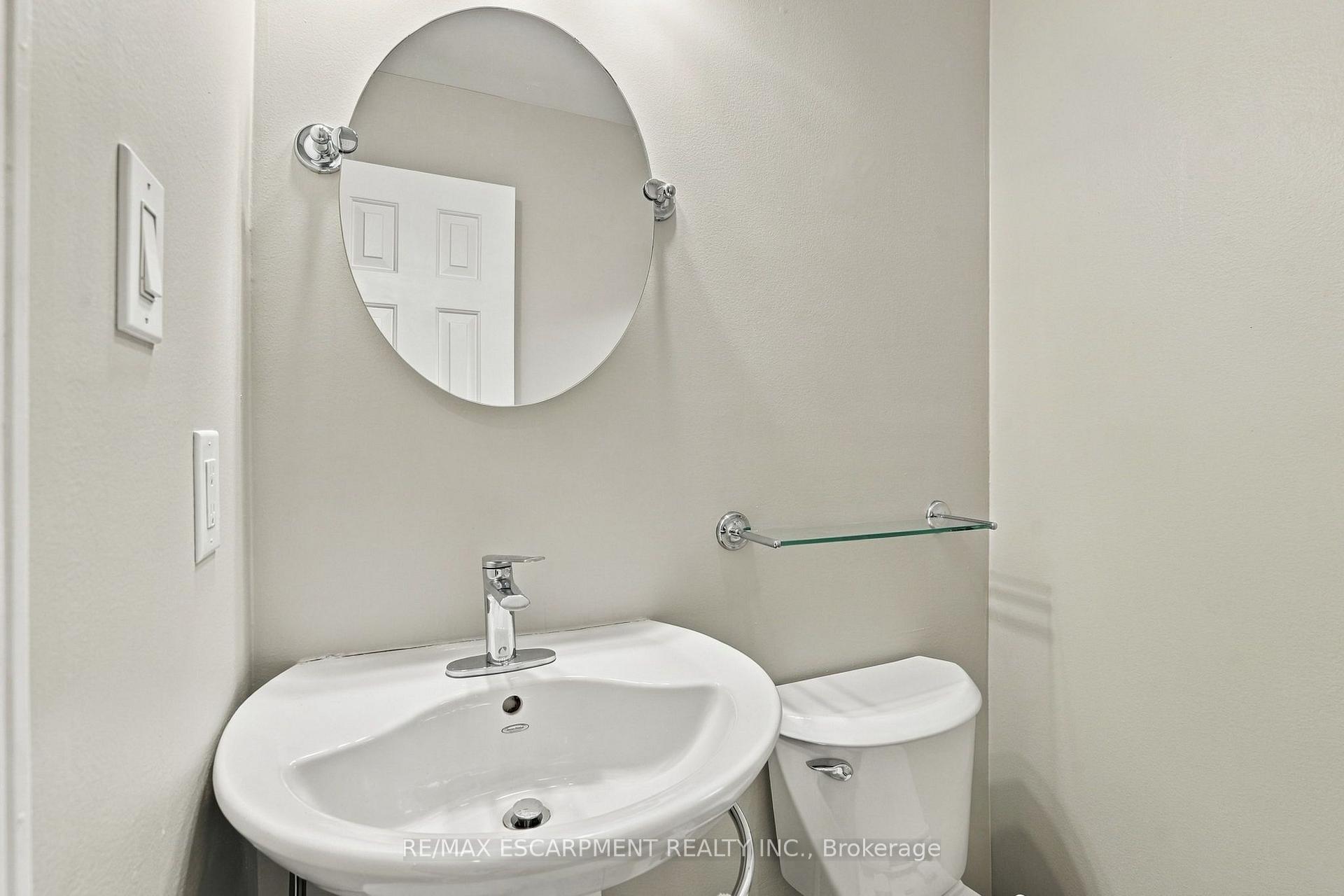 Photo 22 of Unit 15, 1724 The Chase, Mississauga, Central Erin Mills — HOMEH