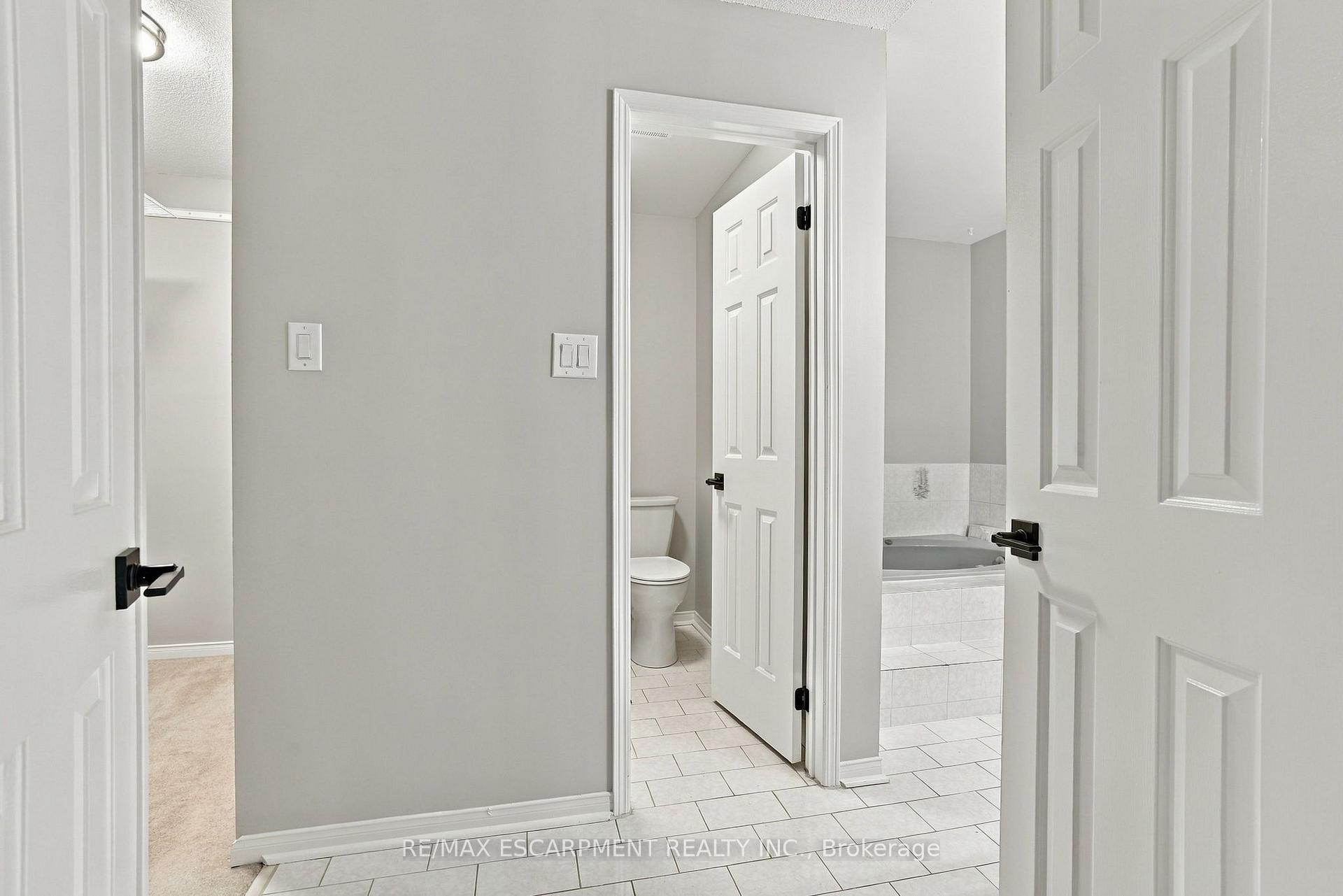 Photo 28 of Unit 15, 1724 The Chase, Mississauga, Central Erin Mills — HOMEH