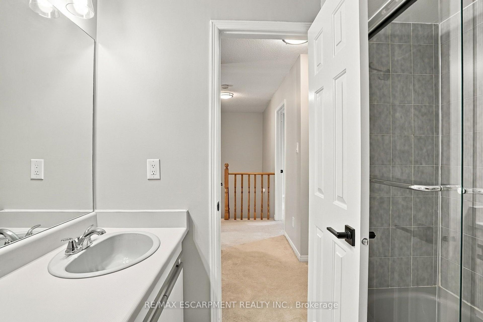 Photo 41 of Unit 15, 1724 The Chase, Mississauga, Central Erin Mills — HOMEH