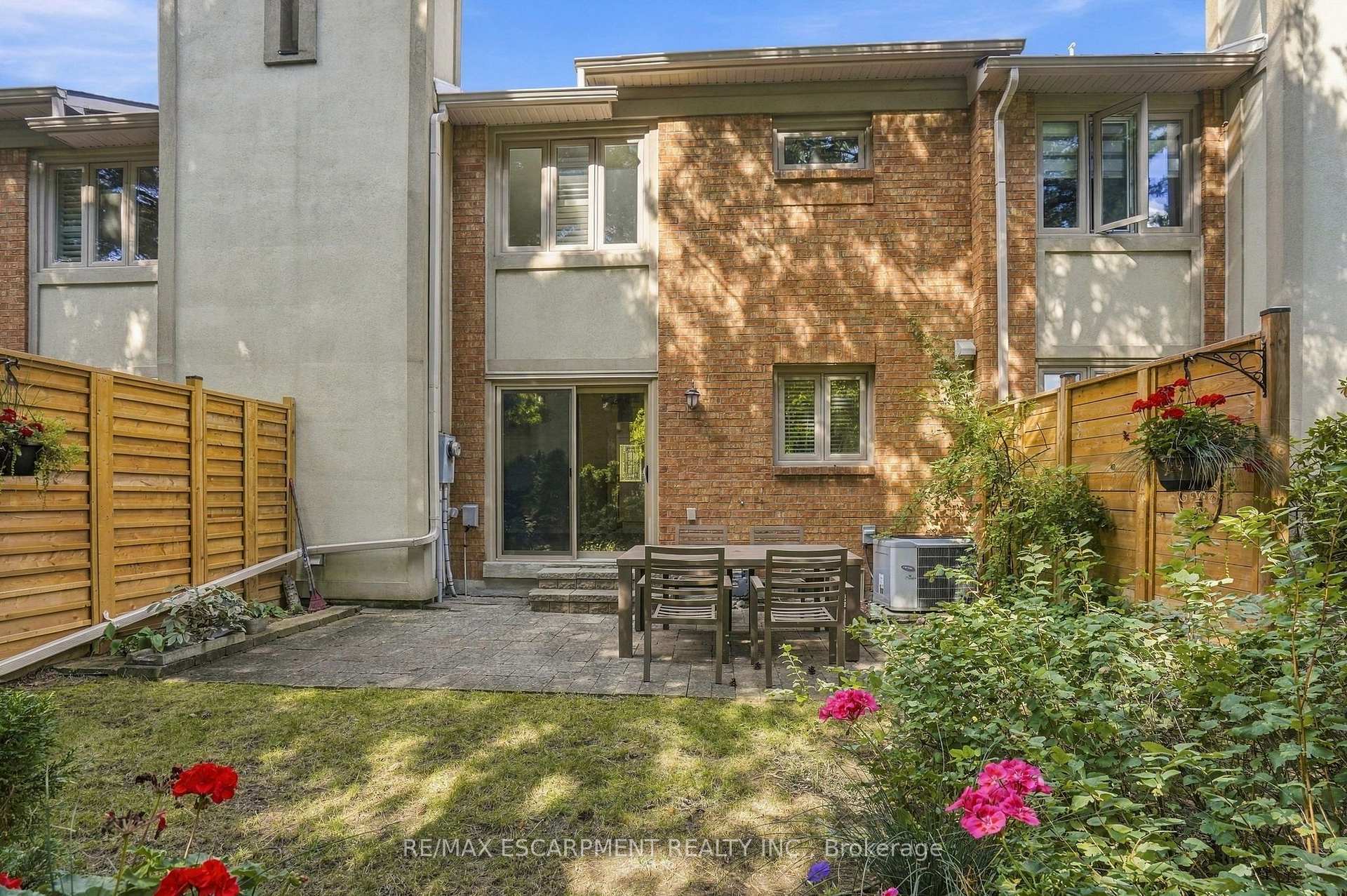 Photo 47 of Unit 15, 1724 The Chase, Mississauga, Central Erin Mills — HOMEH
