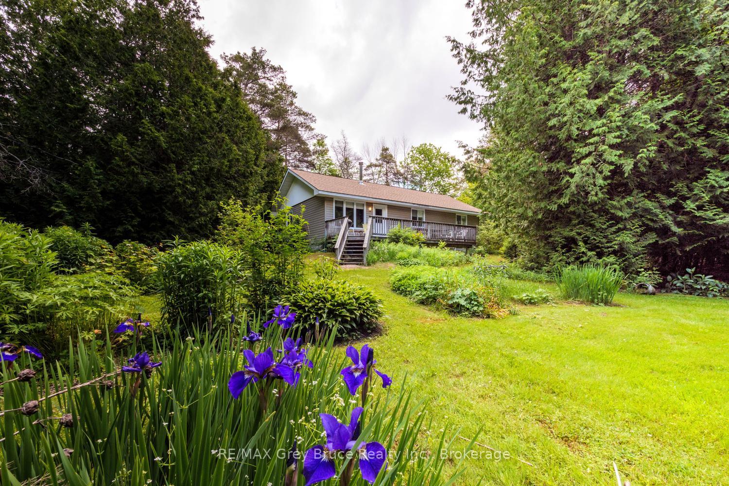 Photo of 550 Huron Road N