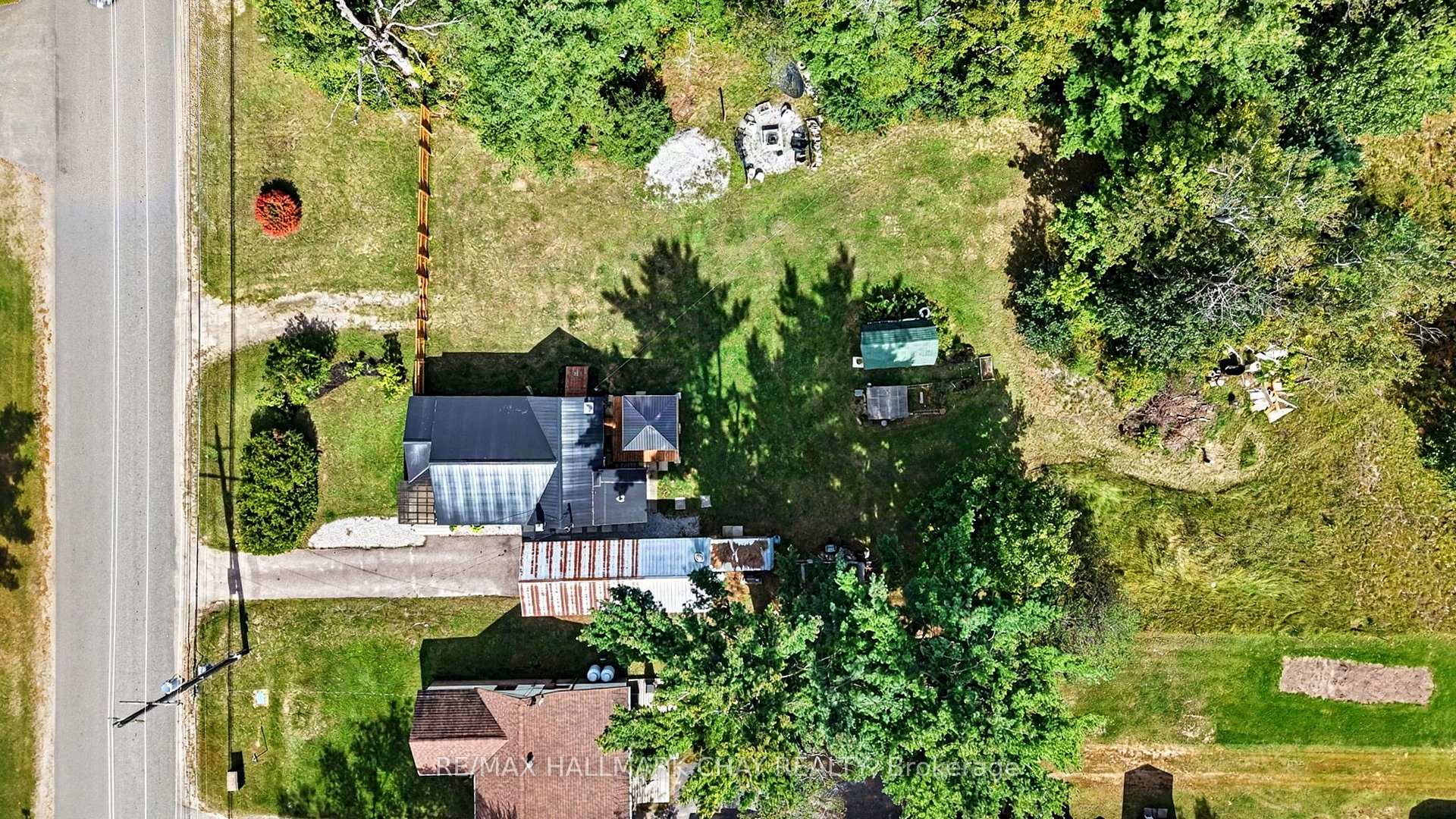 Photo 3 of 1194 Winhara Road, Gravenhurst, Muskoka (S) — HOMEH