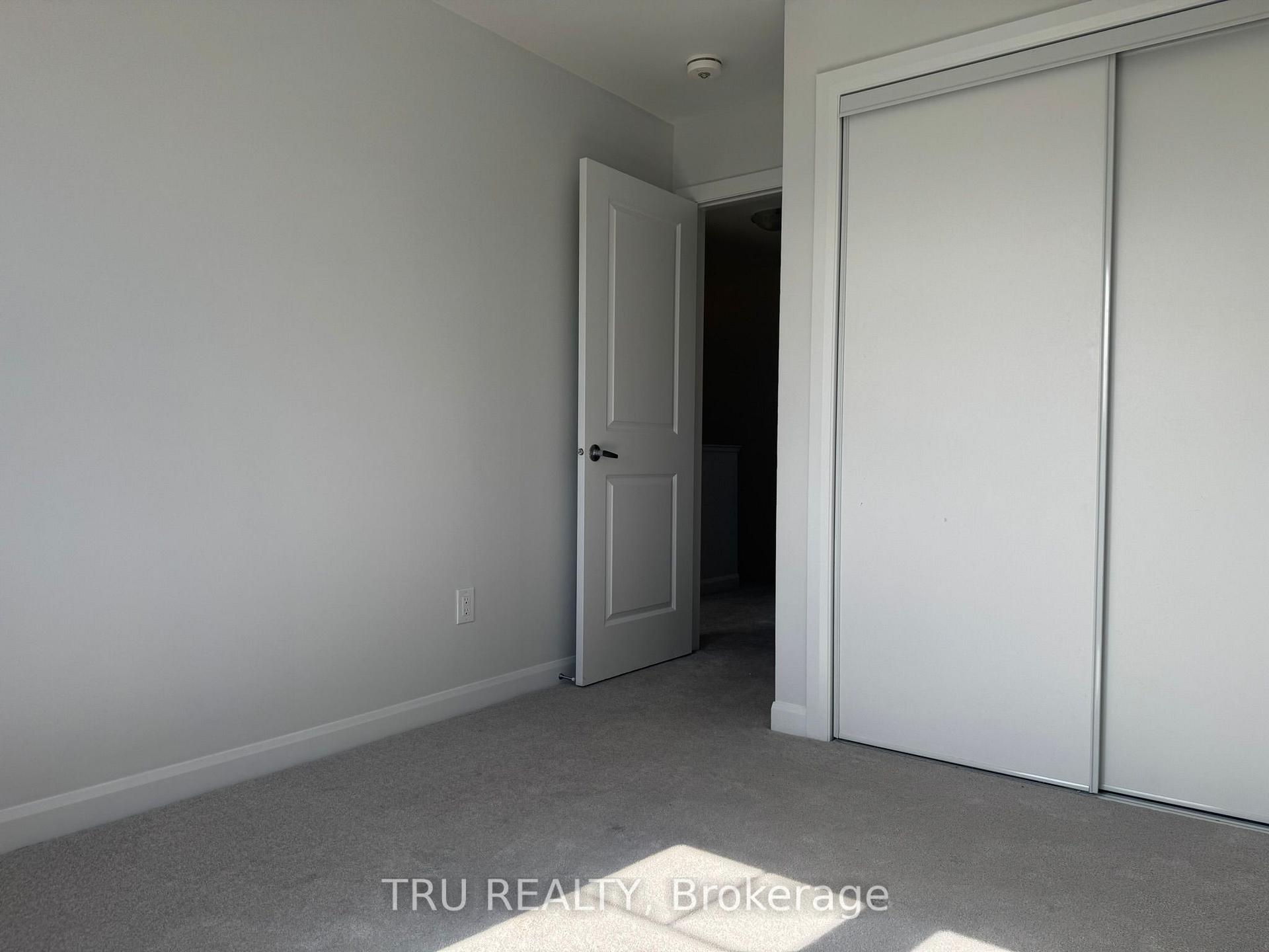 Photo 26 of 76 Osler Street, Ottawa, Kanata - Morgan's Grant/South March — HOMEH