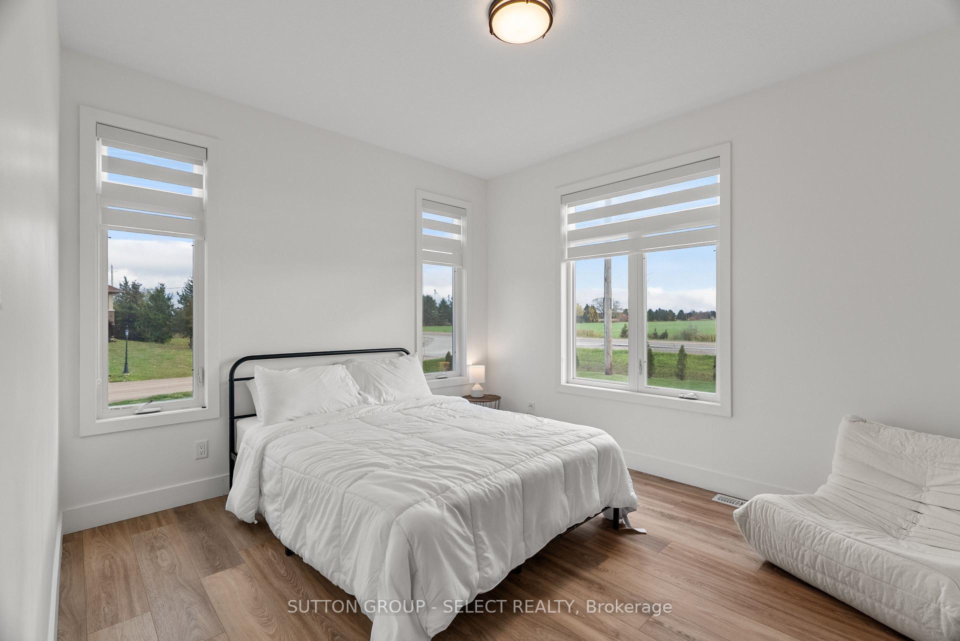 Photo 17 of 33977 Kildeer Drive, Bluewater, Hay — HOMEH