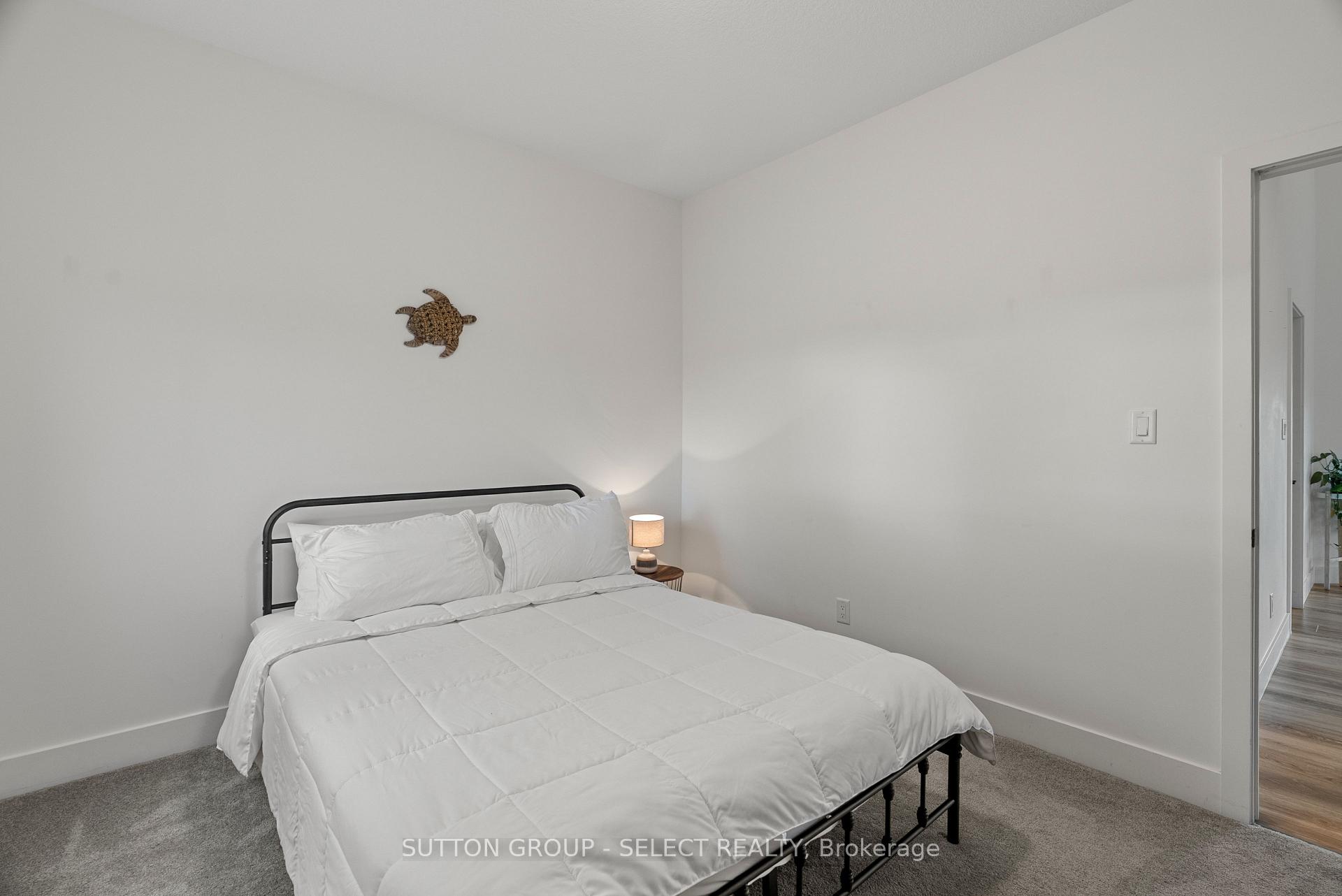 Photo 32 of 33977 Kildeer Drive, Bluewater, Hay — HOMEH