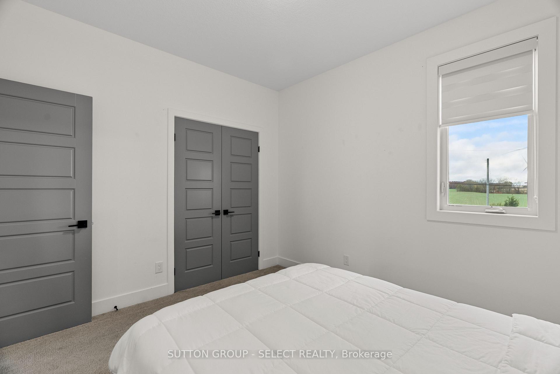 Photo 33 of 33977 Kildeer Drive, Bluewater, Hay — HOMEH