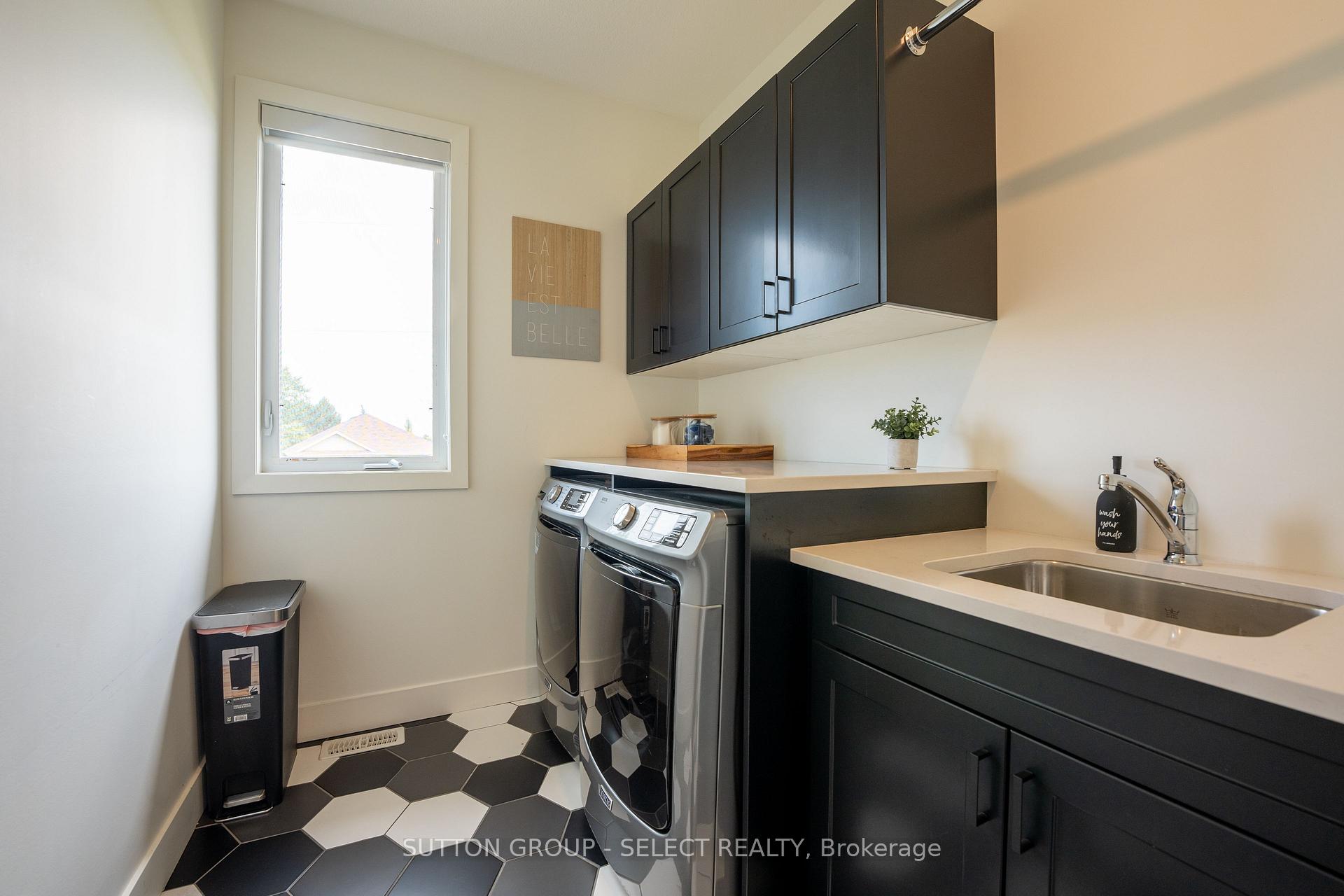 Photo 34 of 33977 Kildeer Drive, Bluewater, Hay — HOMEH