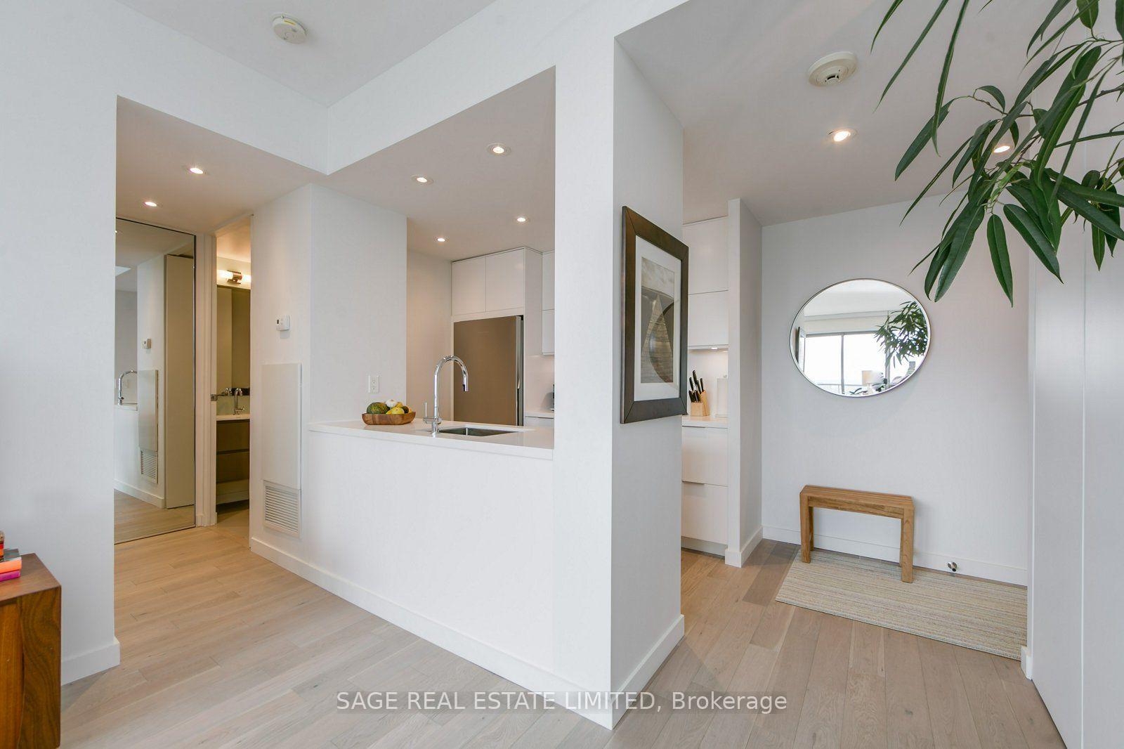 Photo 7 of Unit 2309, 281 Mutual Street, Toronto, Church-Yonge Corridor — HOMEH