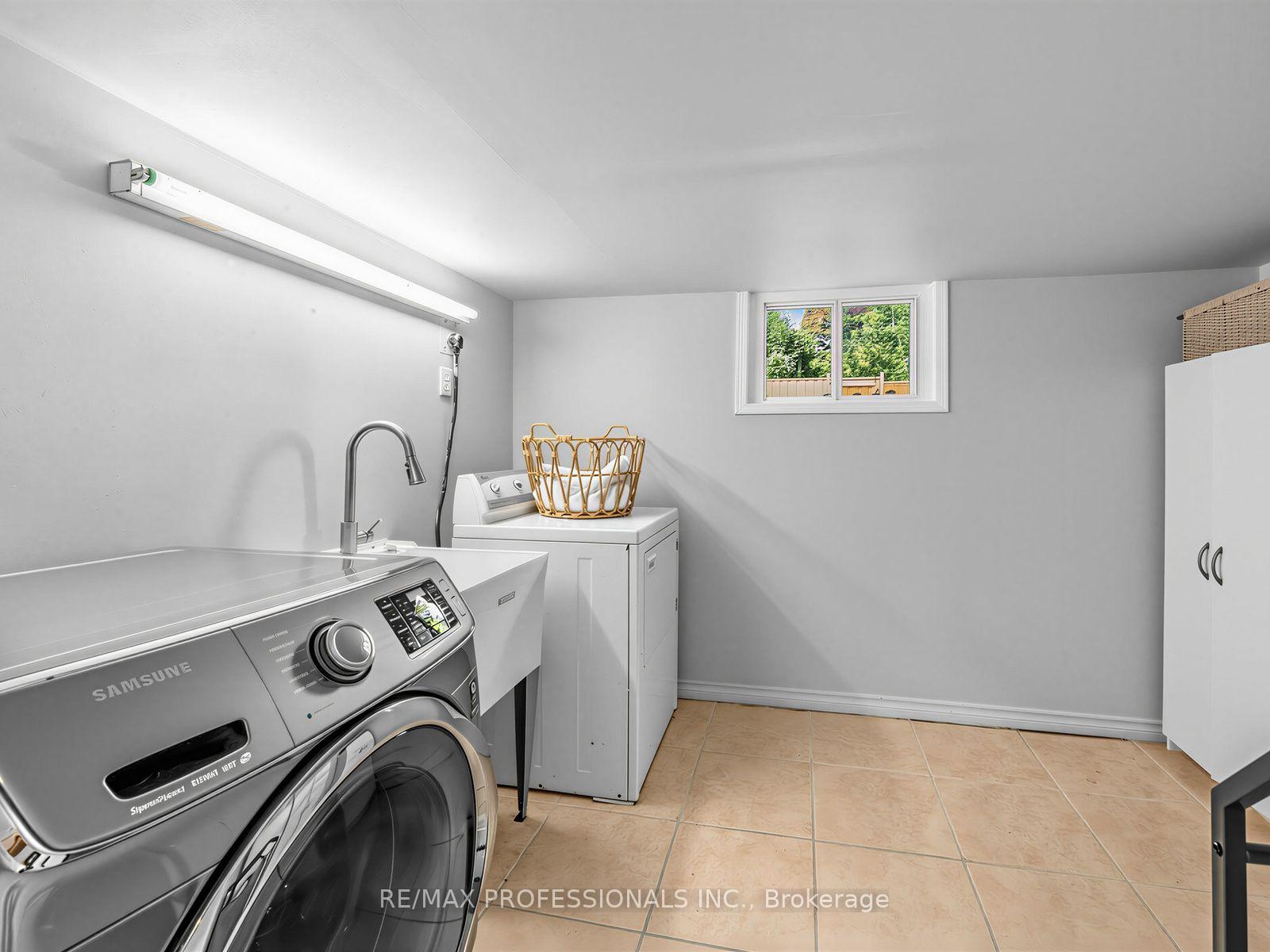 Photo 35 of 92 Westrose Avenue, Etobicoke, Kingsway South — HOMEH