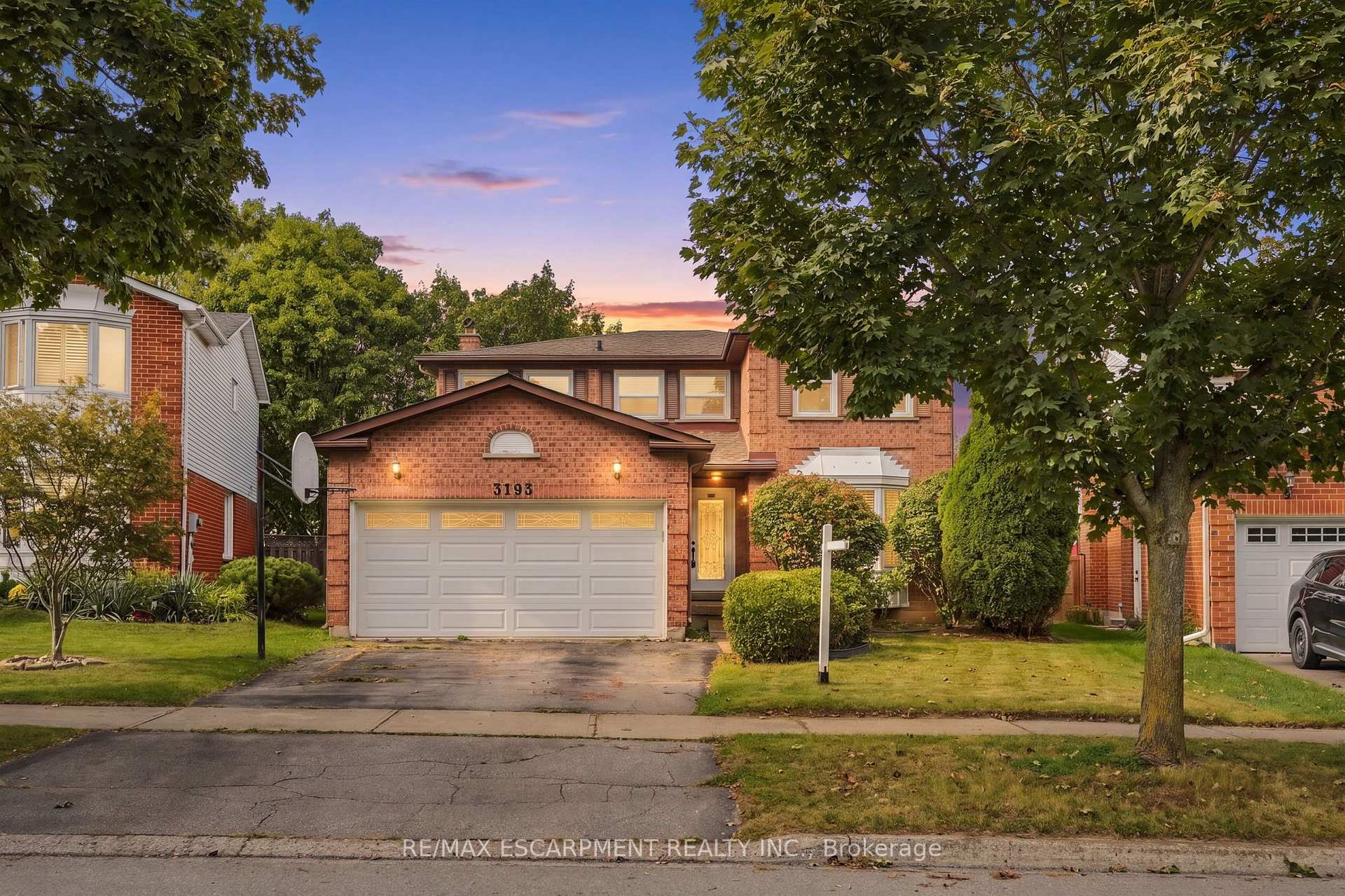 Photo 1 of 3193 Maderna Road, Burlington, Headon — HOMEH