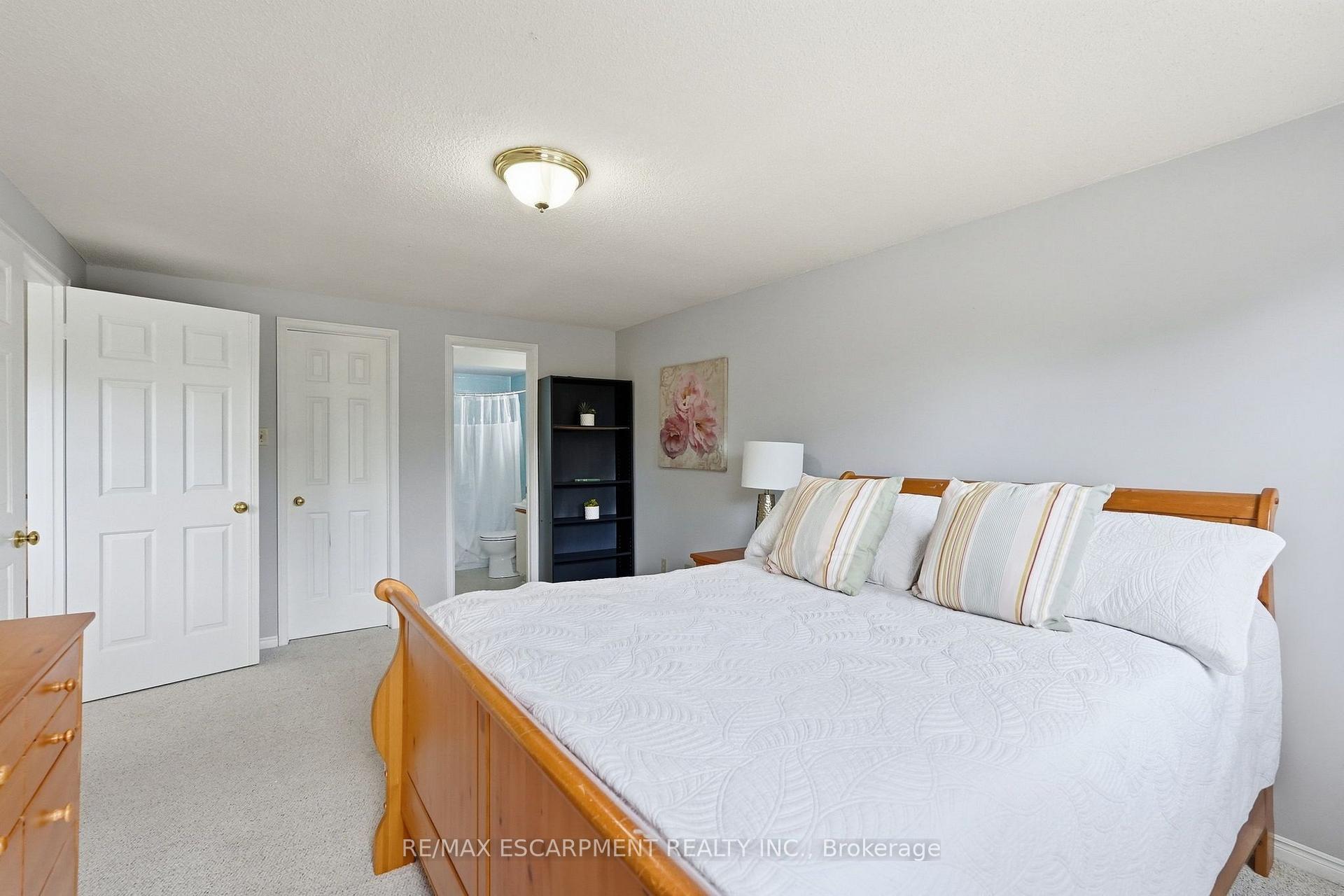 Photo 23 of 3193 Maderna Road, Burlington, Headon — HOMEH