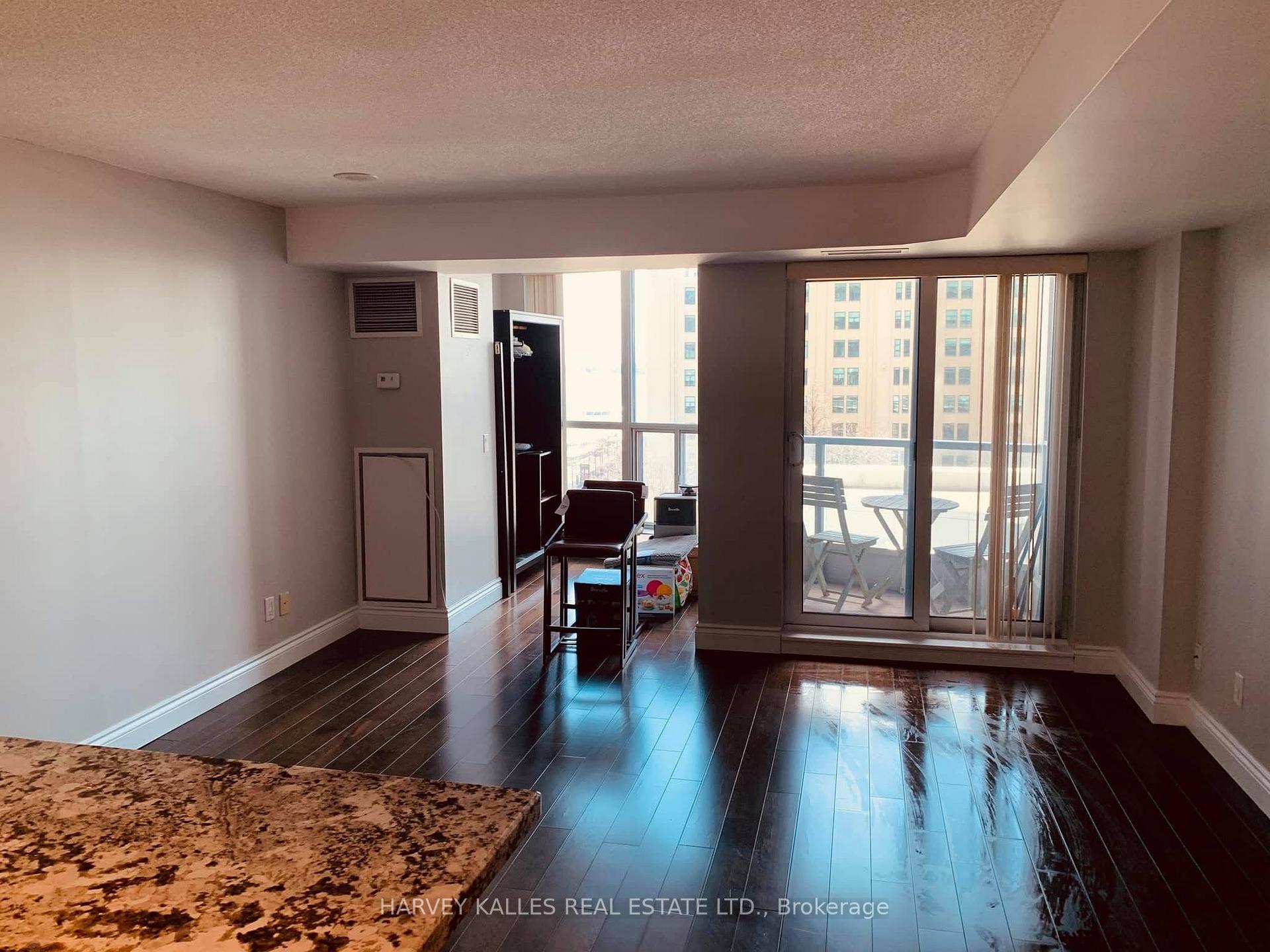 Photo 9 of Unit 610, 8 York Street, Toronto, Waterfront Communities — HOMEH