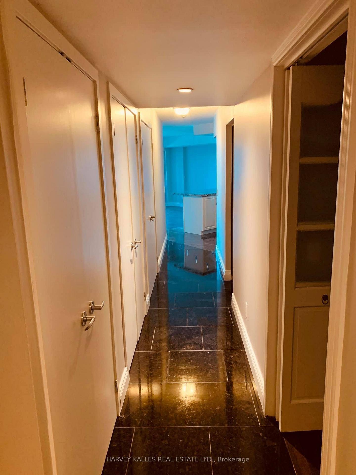 Photo 11 of Unit 610, 8 York Street, Toronto, Waterfront Communities — HOMEH