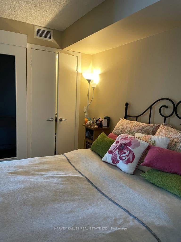Photo 17 of Unit 610, 8 York Street, Toronto, Waterfront Communities — HOMEH