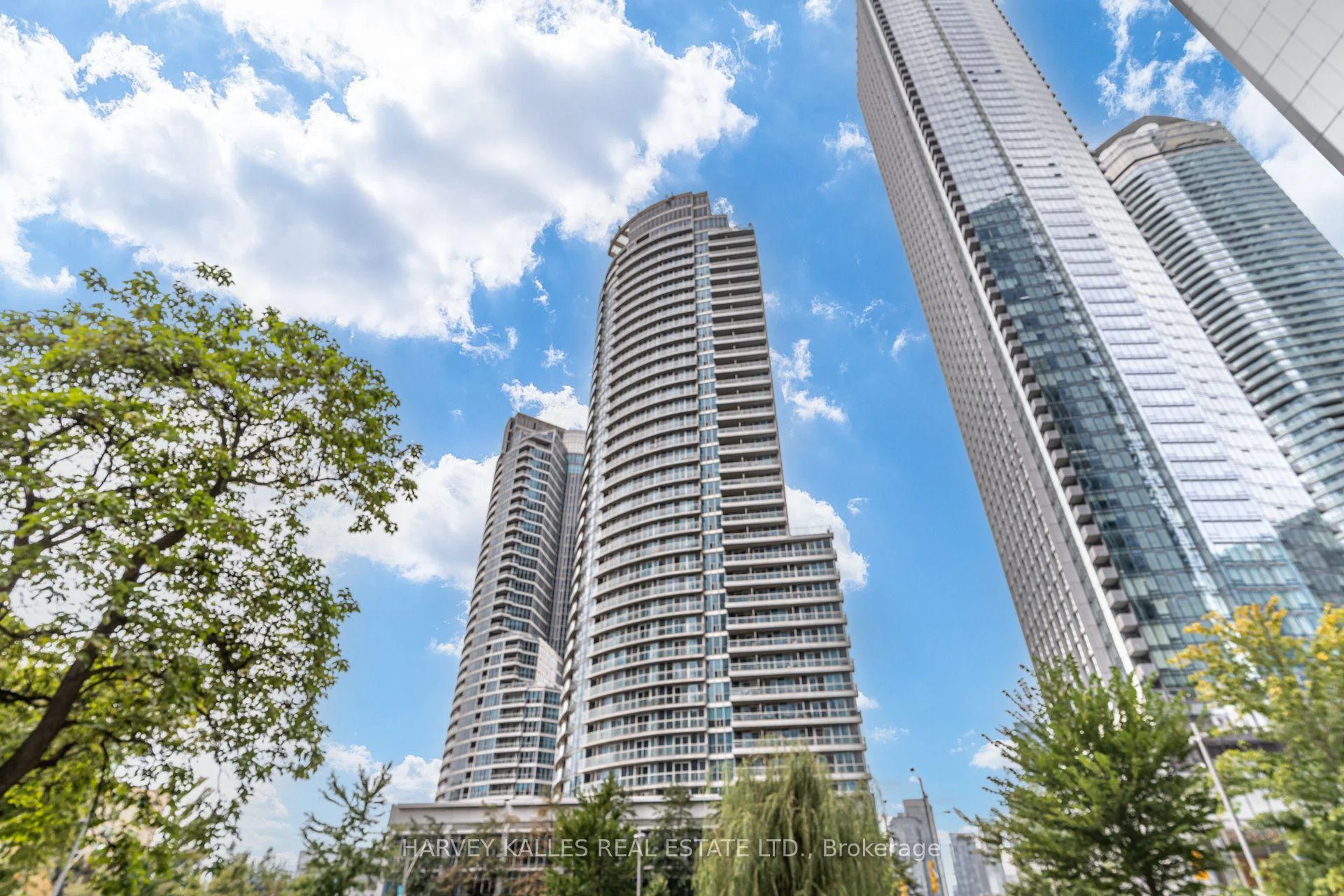 Photo 4 of Unit 610, 8 York Street, Toronto, Waterfront Communities — HOMEH