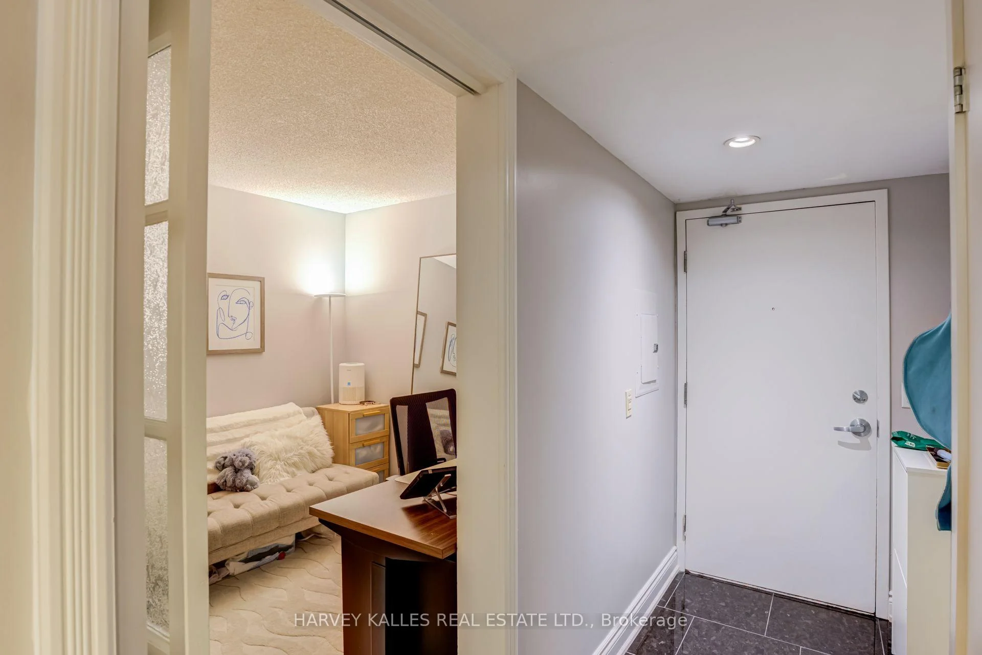 Photo 6 of Unit 610, 8 York Street, Toronto, Waterfront Communities — HOMEH