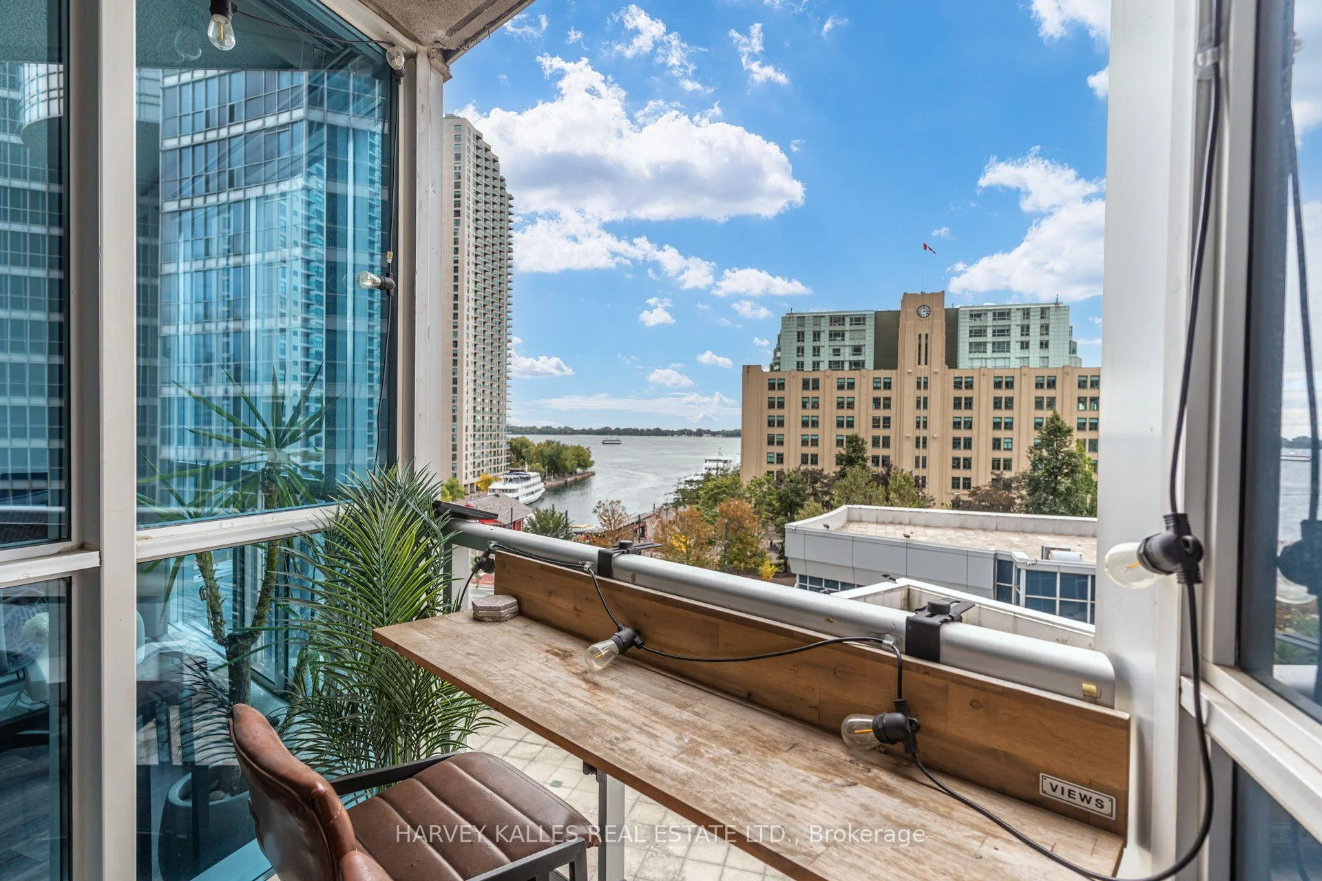 Photo 37 of Unit 610, 8 York Street, Toronto, Waterfront Communities — HOMEH