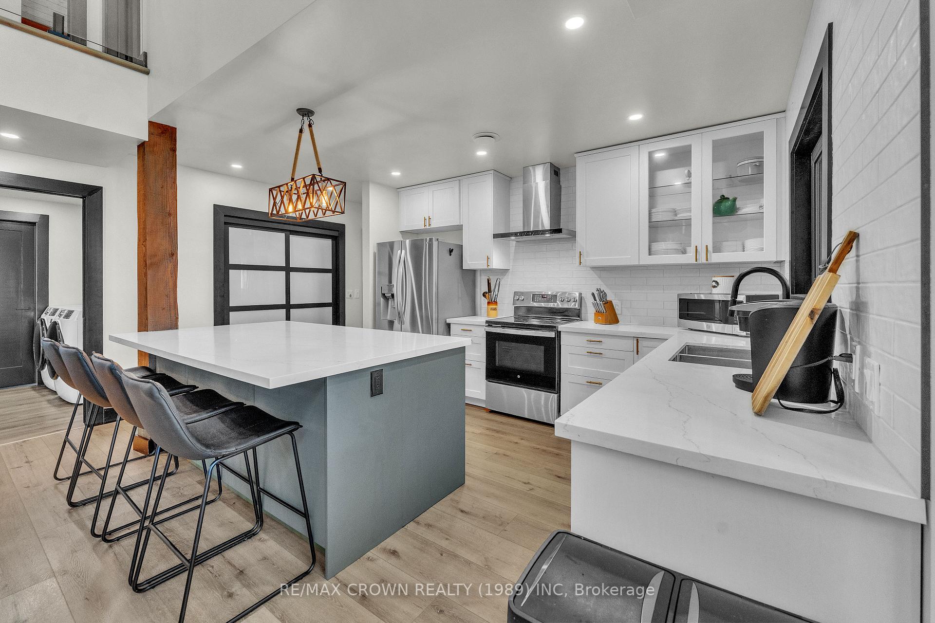 Photo 14 of 560 Pinecreek Crescent, Callander — HOMEH