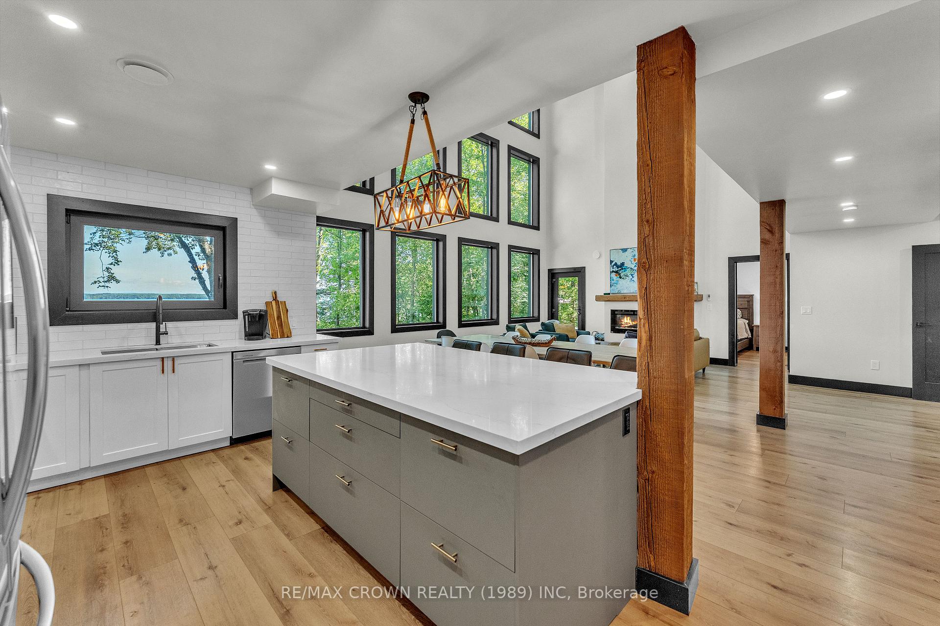 Photo 15 of 560 Pinecreek Crescent, Callander — HOMEH