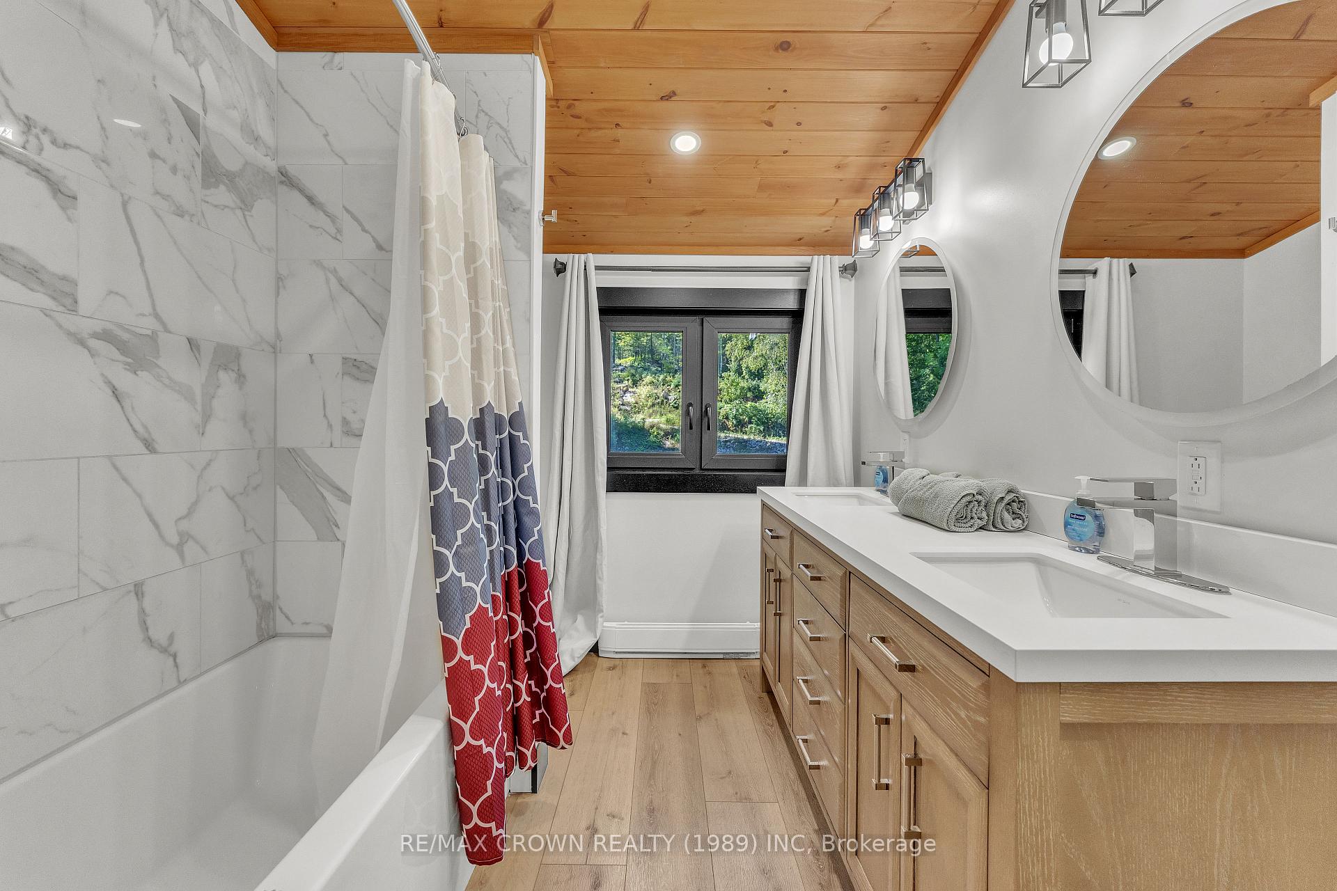 Photo 32 of 560 Pinecreek Crescent, Callander — HOMEH