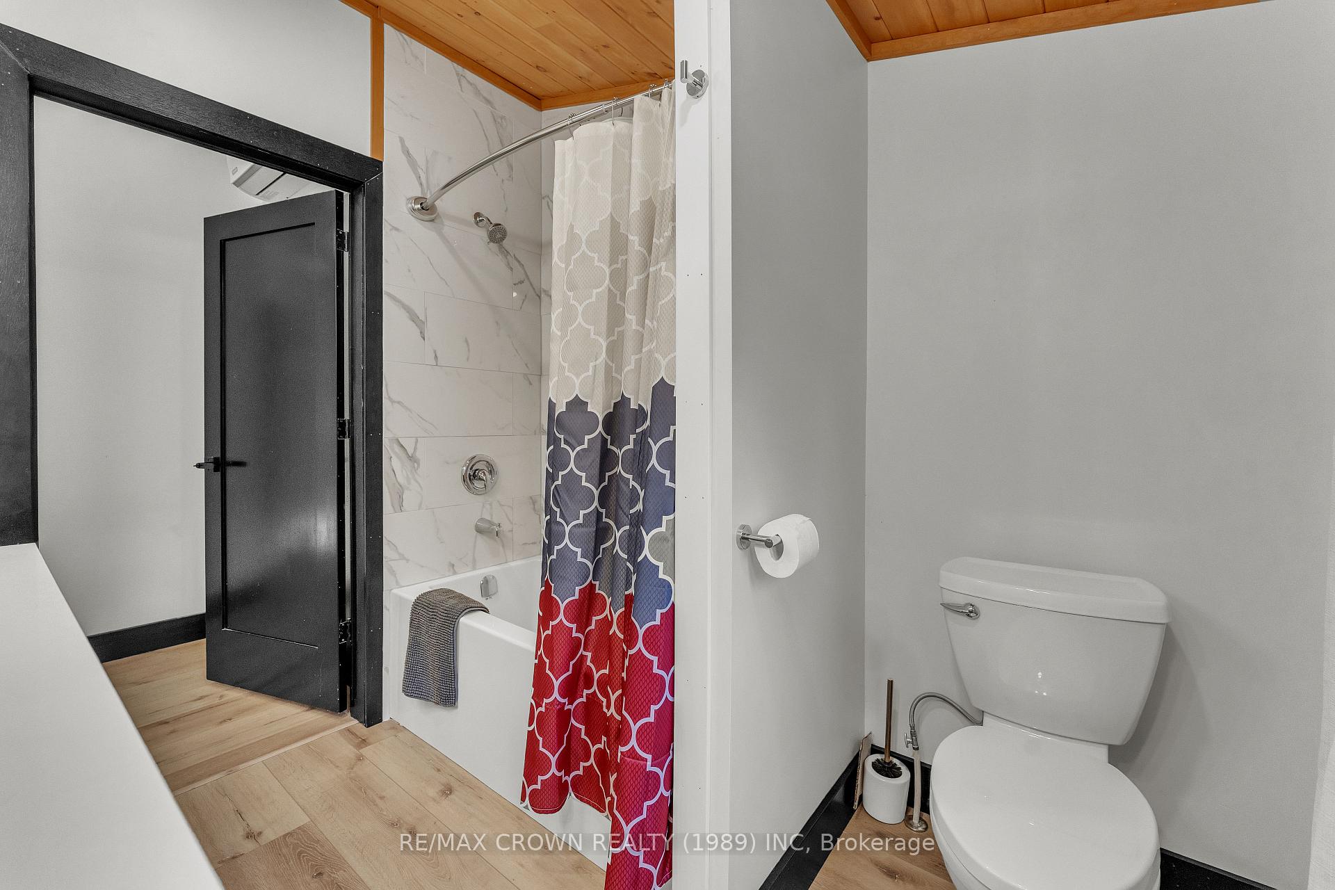 Photo 33 of 560 Pinecreek Crescent, Callander — HOMEH