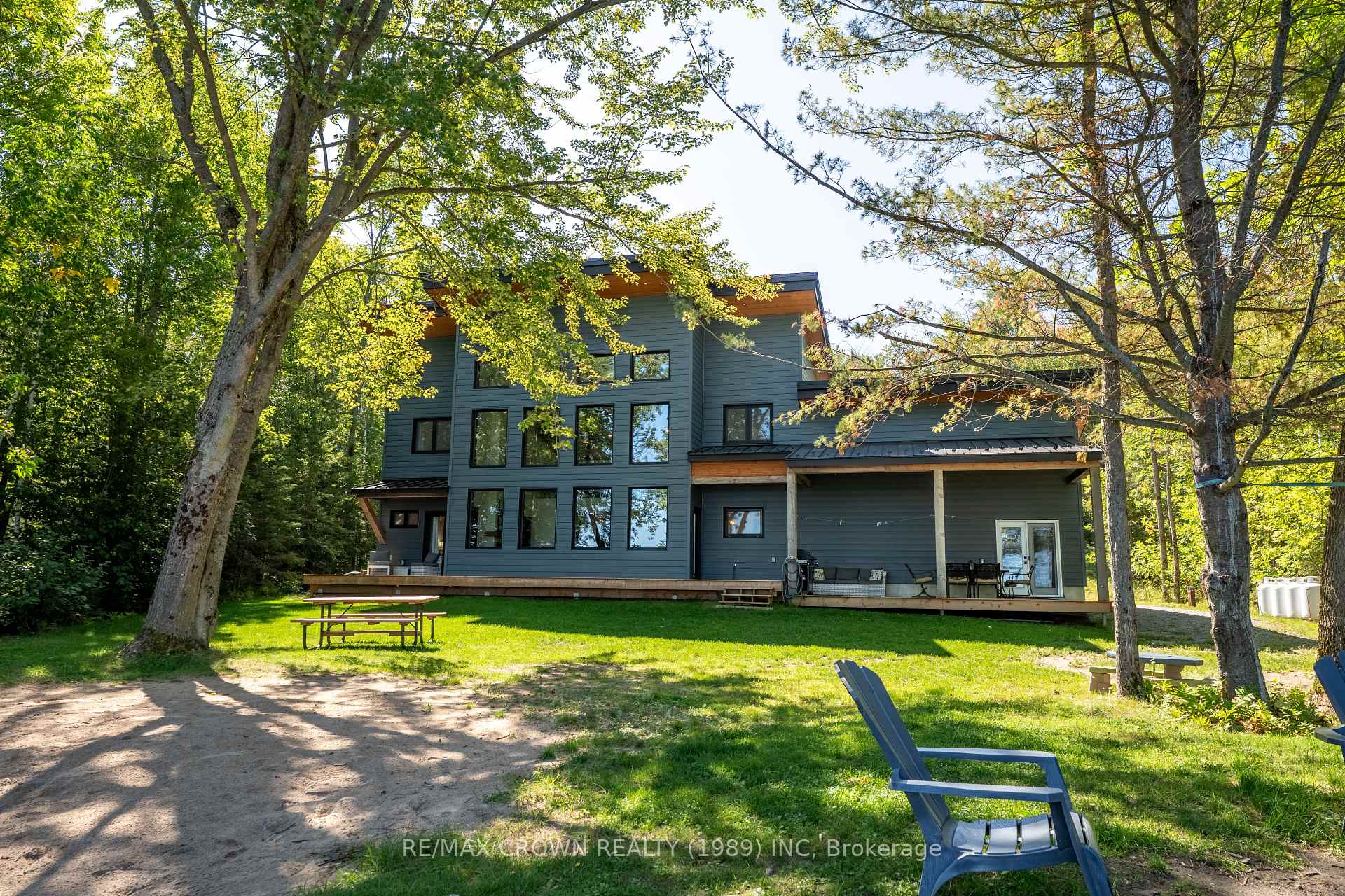 Photo 39 of 560 Pinecreek Crescent, Callander — HOMEH