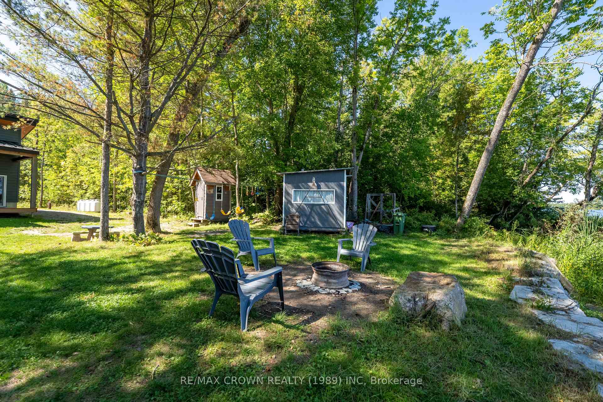Photo 41 of 560 Pinecreek Crescent, Callander — HOMEH
