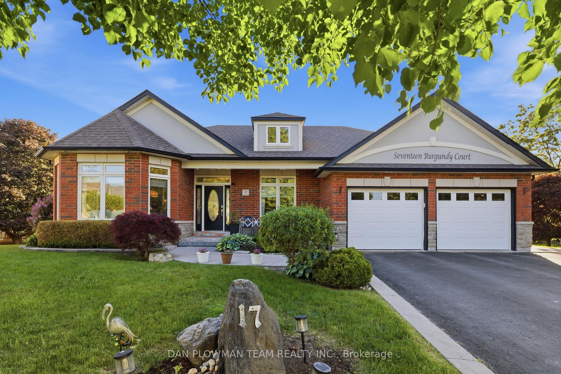 Front of 17 Burgundy Court