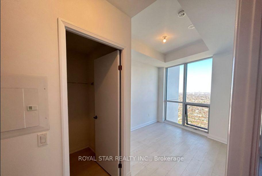 Photo 5 of Unit 2706, 30 Gibbs Road E, Etobicoke, Islington-City Centre West — HOMEH