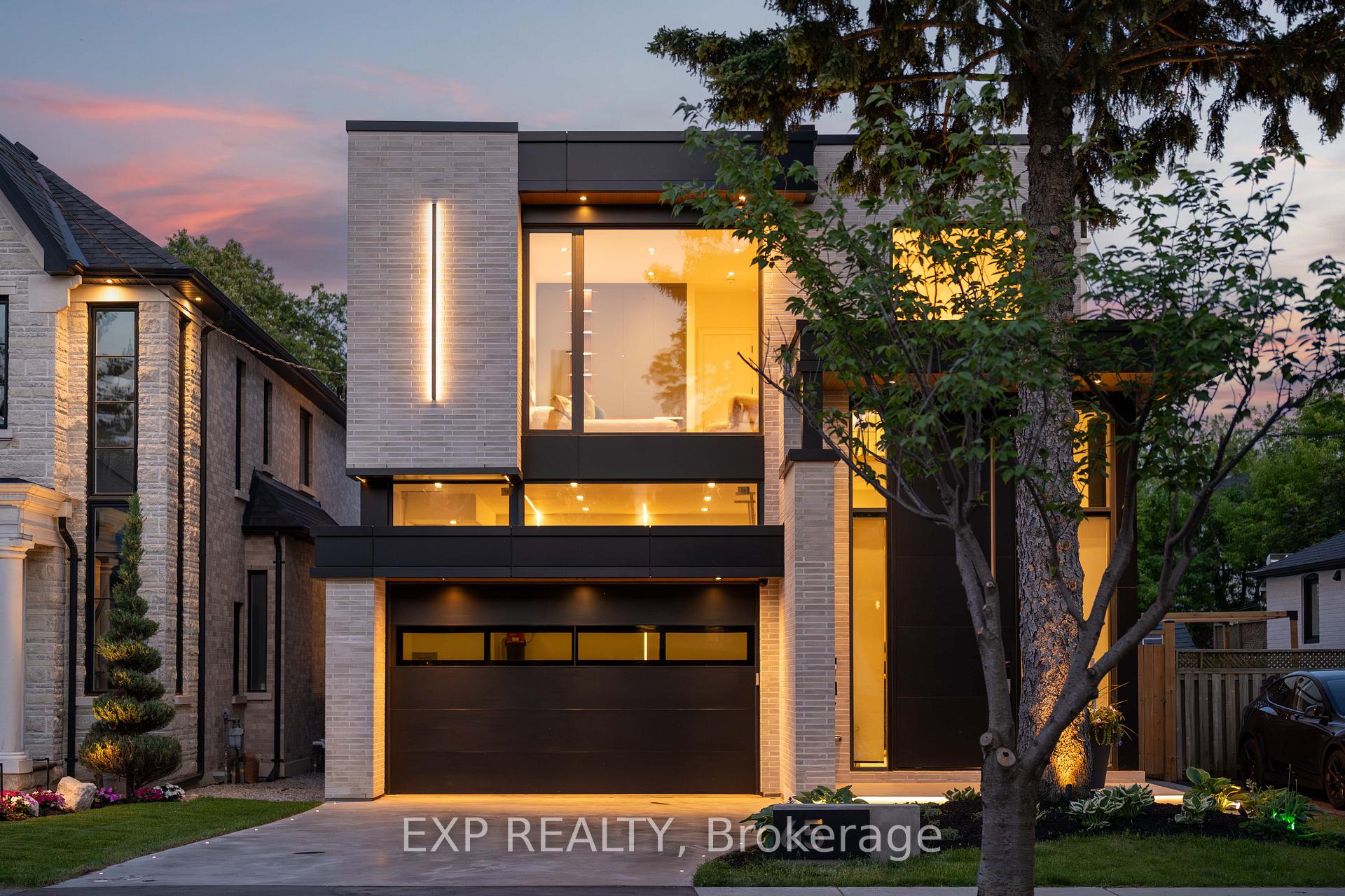 Photo 2 of 65 Edgecroft Road, Etobicoke, Stonegate-Queensway — HOMEH