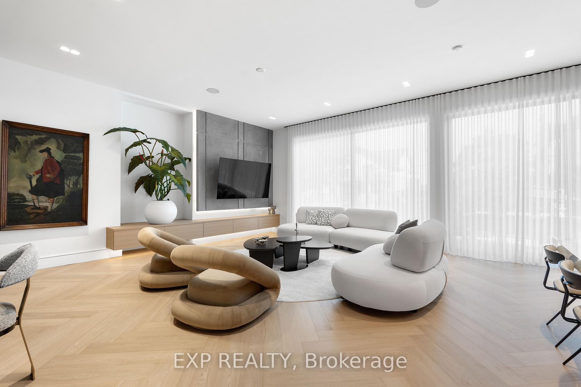 Photo 6 of 65 Edgecroft Road, Etobicoke, Stonegate-Queensway — HOMEH
