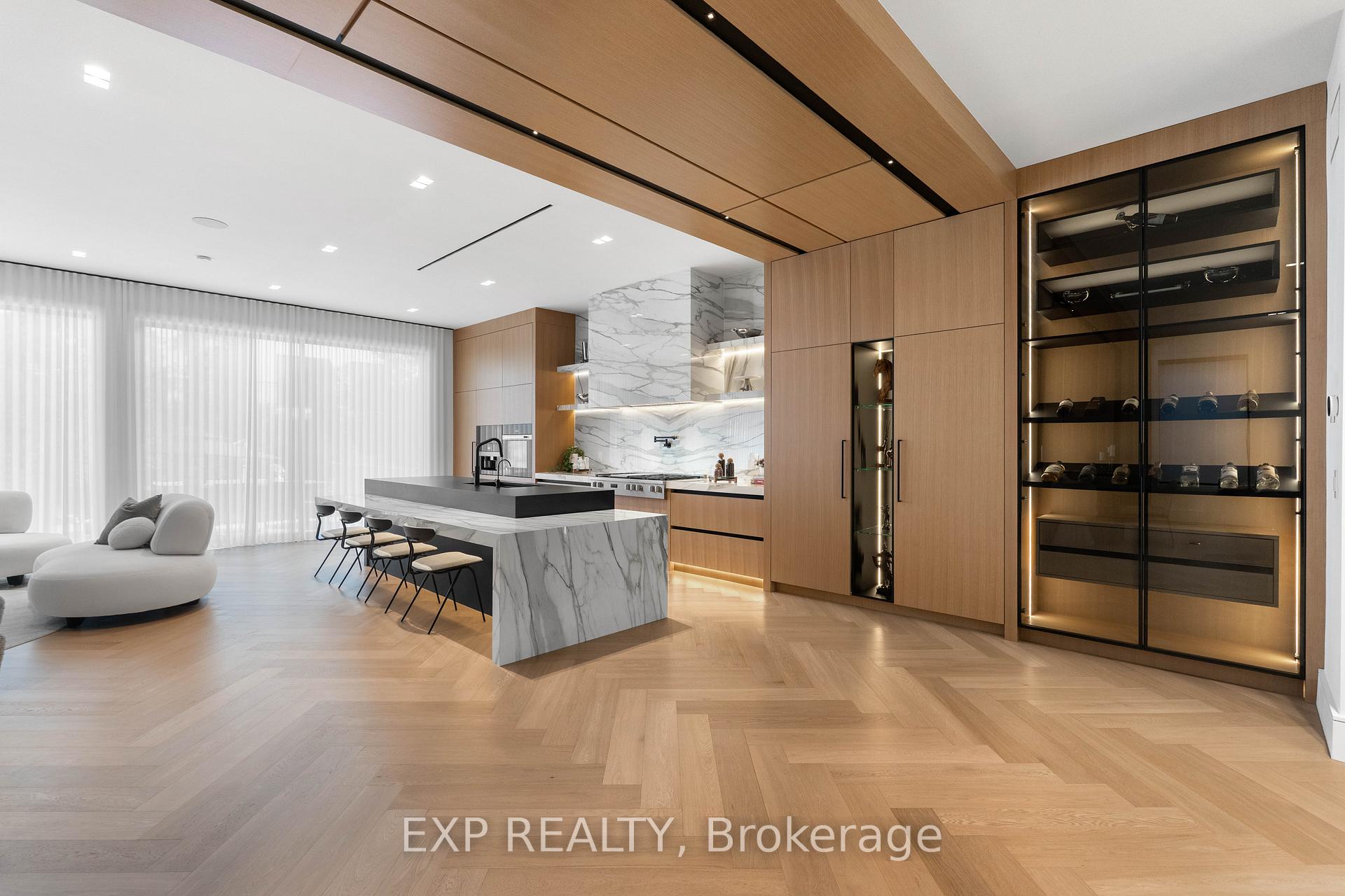 Photo 13 of 65 Edgecroft Road, Etobicoke, Stonegate-Queensway — HOMEH