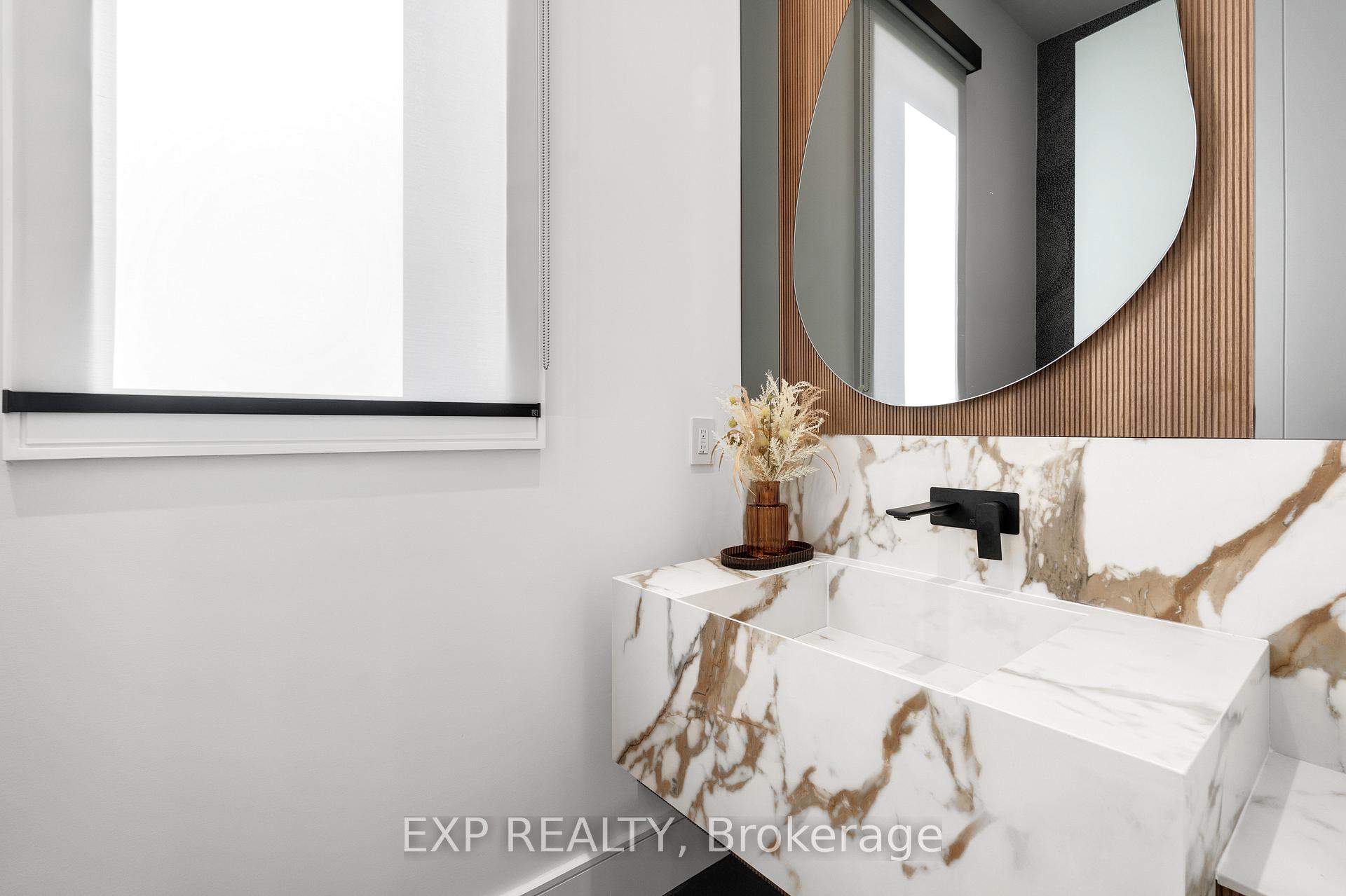 Photo 17 of 65 Edgecroft Road, Etobicoke, Stonegate-Queensway — HOMEH