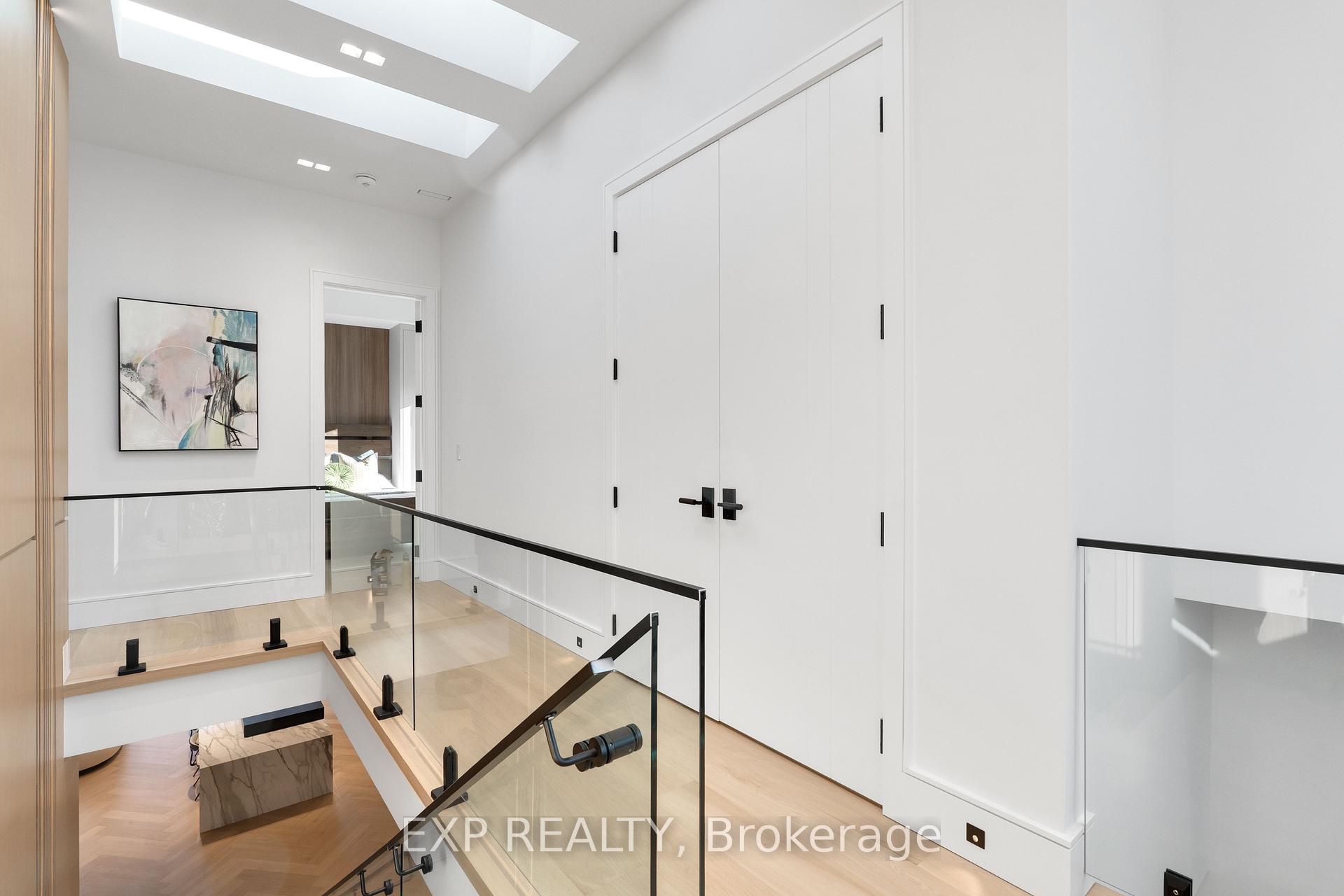 Photo 19 of 65 Edgecroft Road, Etobicoke, Stonegate-Queensway — HOMEH