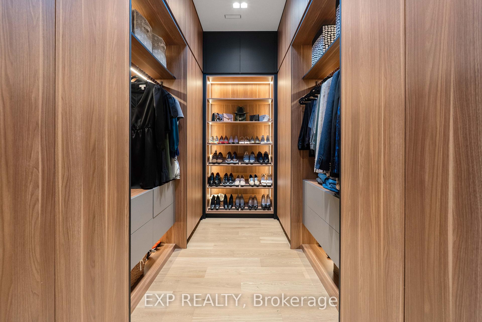 Photo 30 of 65 Edgecroft Road, Etobicoke, Stonegate-Queensway — HOMEH