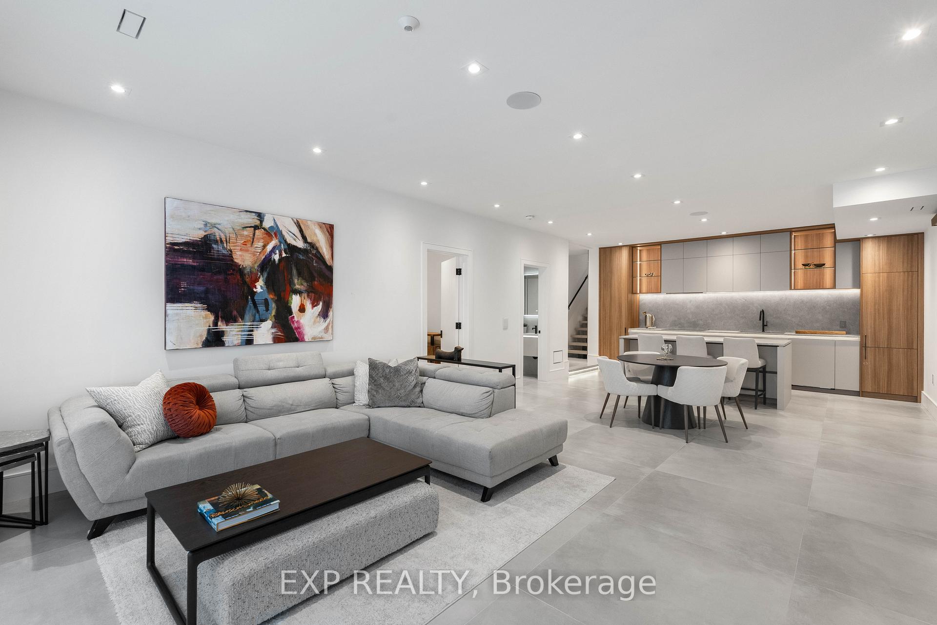 Photo 35 of 65 Edgecroft Road, Etobicoke, Stonegate-Queensway — HOMEH