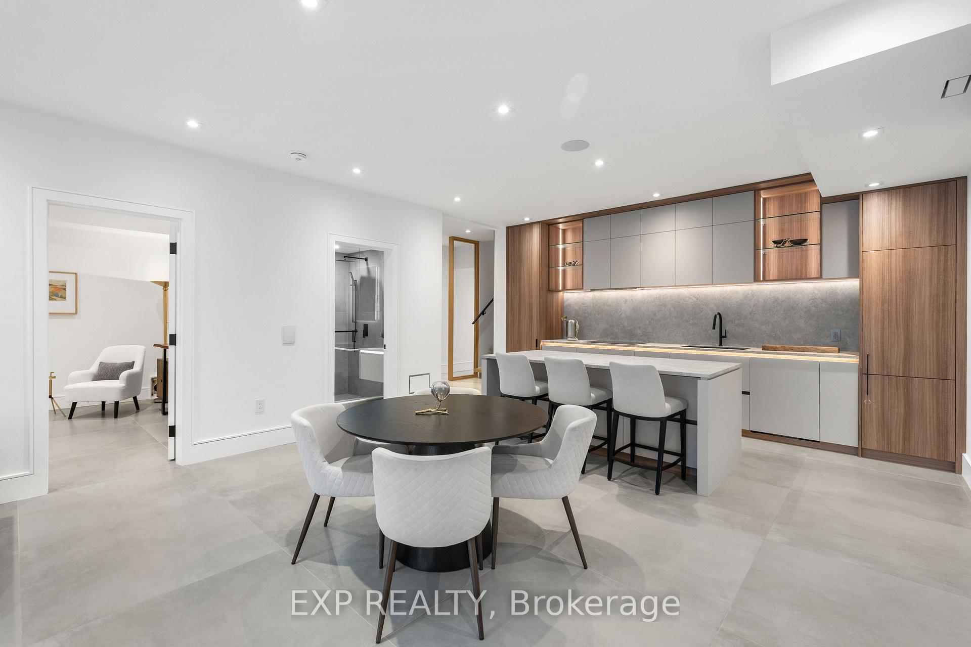 Photo 36 of 65 Edgecroft Road, Etobicoke, Stonegate-Queensway — HOMEH