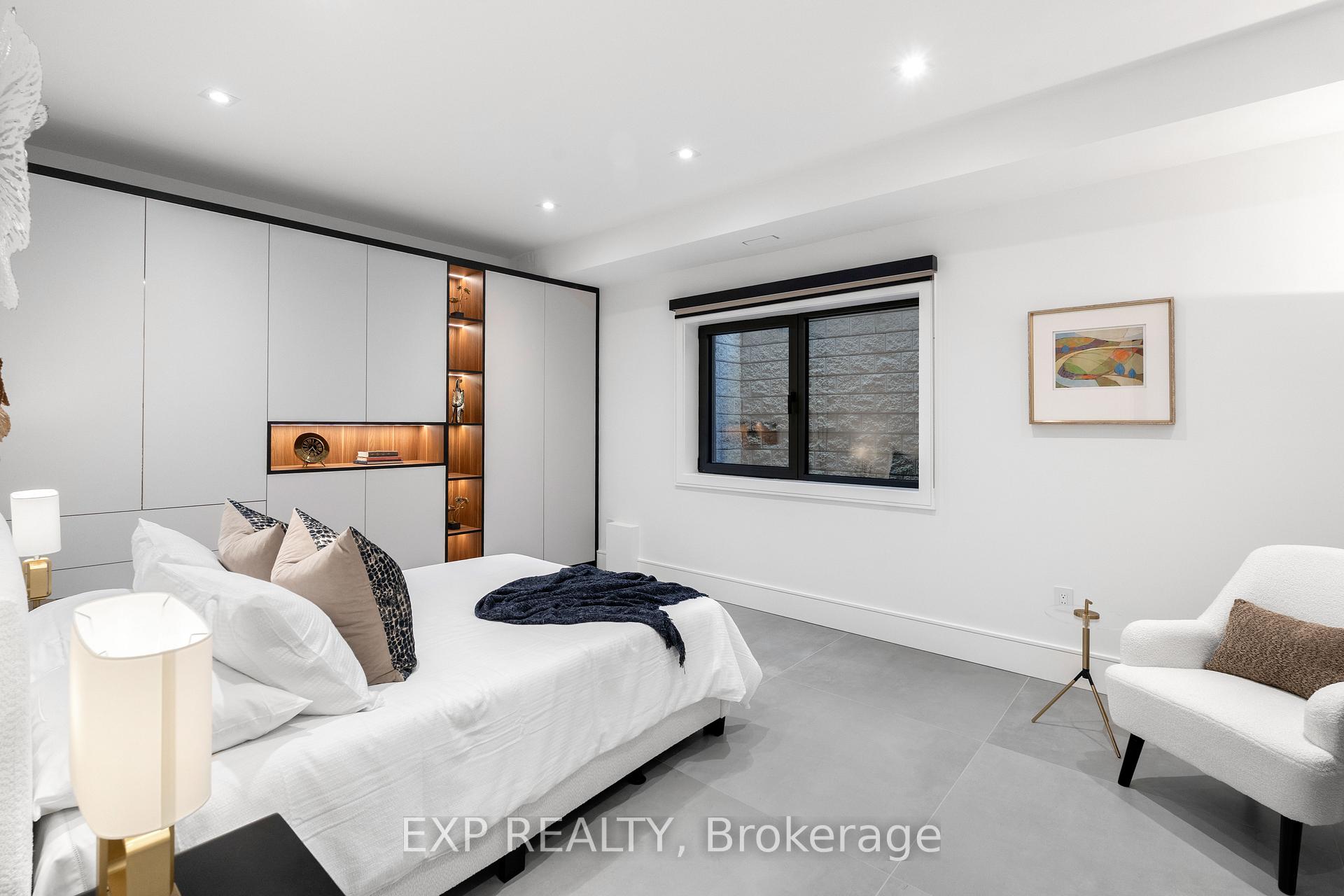 Photo 37 of 65 Edgecroft Road, Etobicoke, Stonegate-Queensway — HOMEH