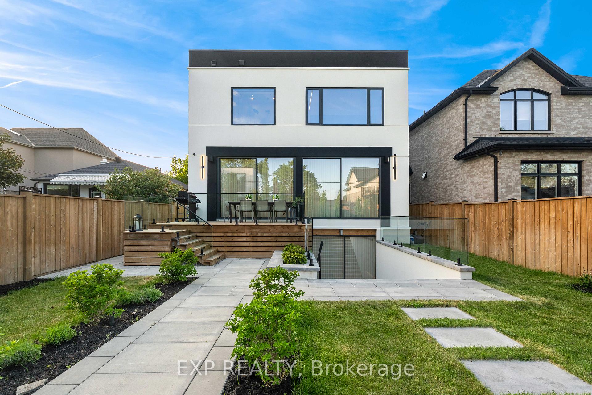 Photo 43 of 65 Edgecroft Road, Etobicoke, Stonegate-Queensway — HOMEH