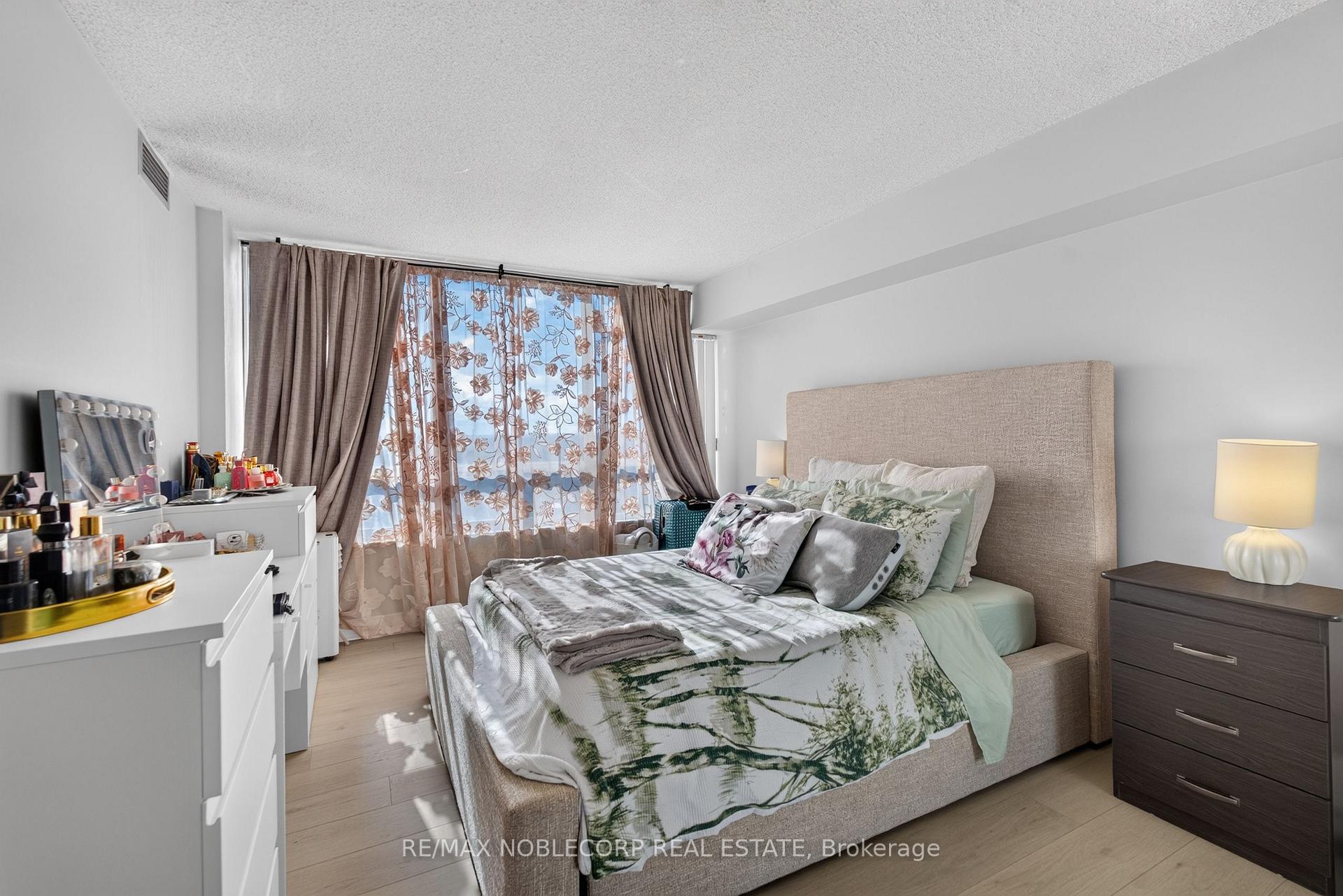 Photo 24 of Unit 1603, 22 Hanover Road, Brampton, Queen Street Corridor — HOMEH