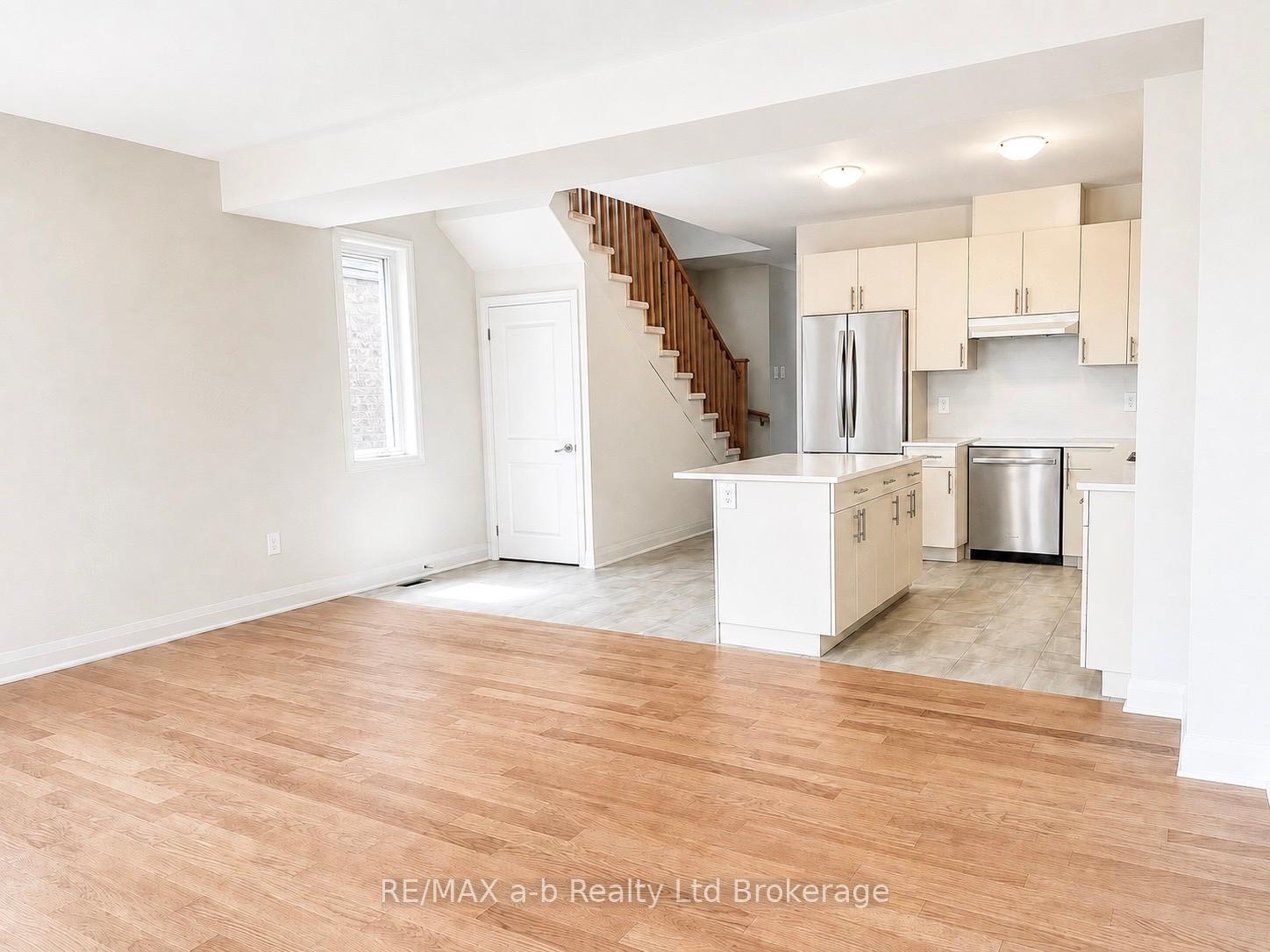Photo 4 of 210 Middleton Street, Zorra, Thamesford — HOMEH