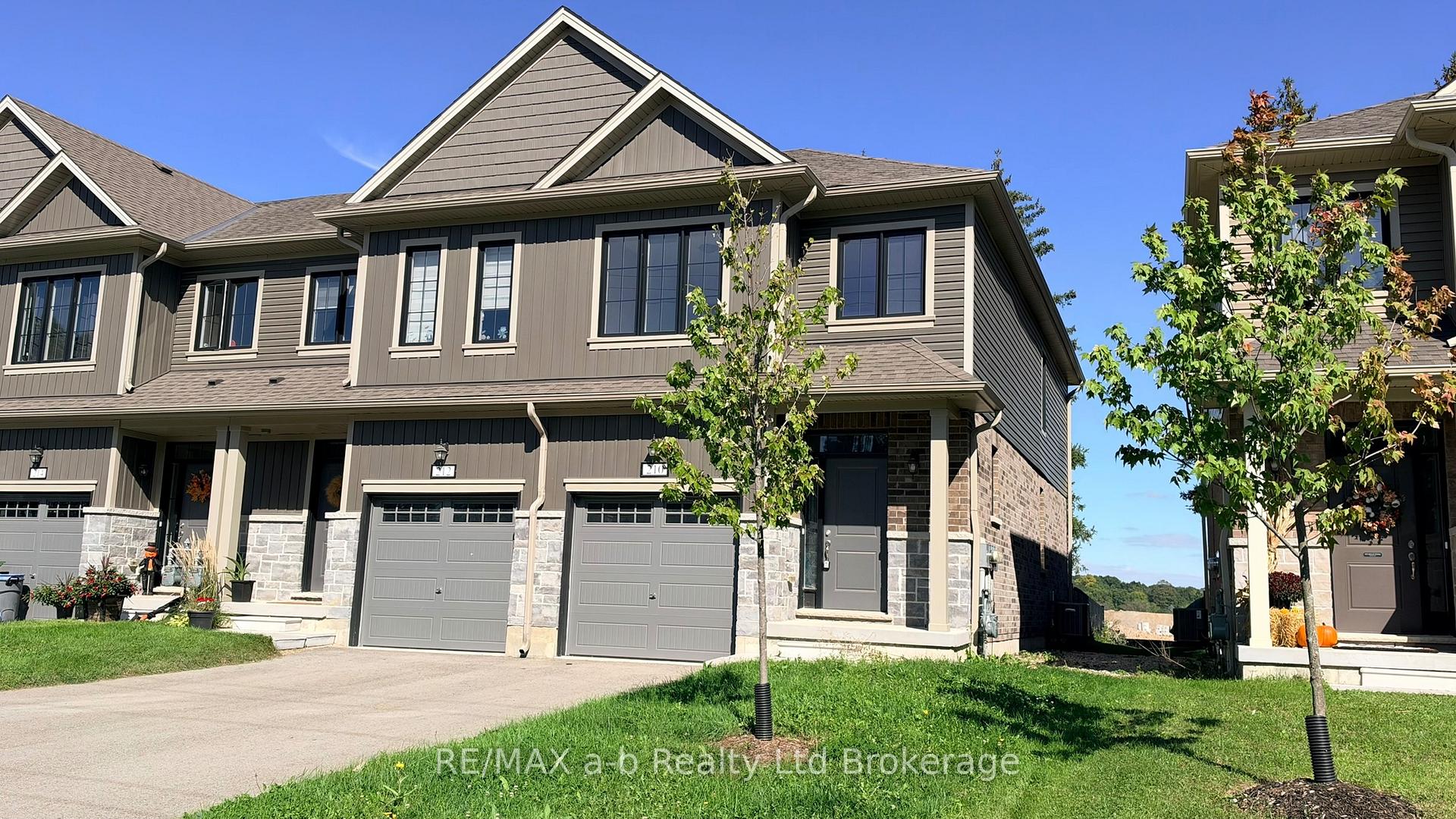 Photo 17 of 210 Middleton Street, Zorra, Thamesford — HOMEH