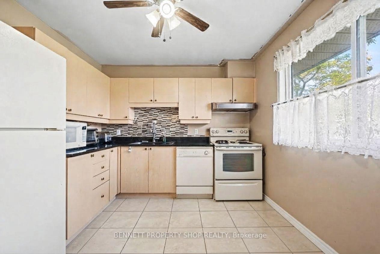 Photo 4 of Unit 33, 2669 Southvale Crescent, Ottawa, Sheffield Glen/Industrial Park — HOMEH