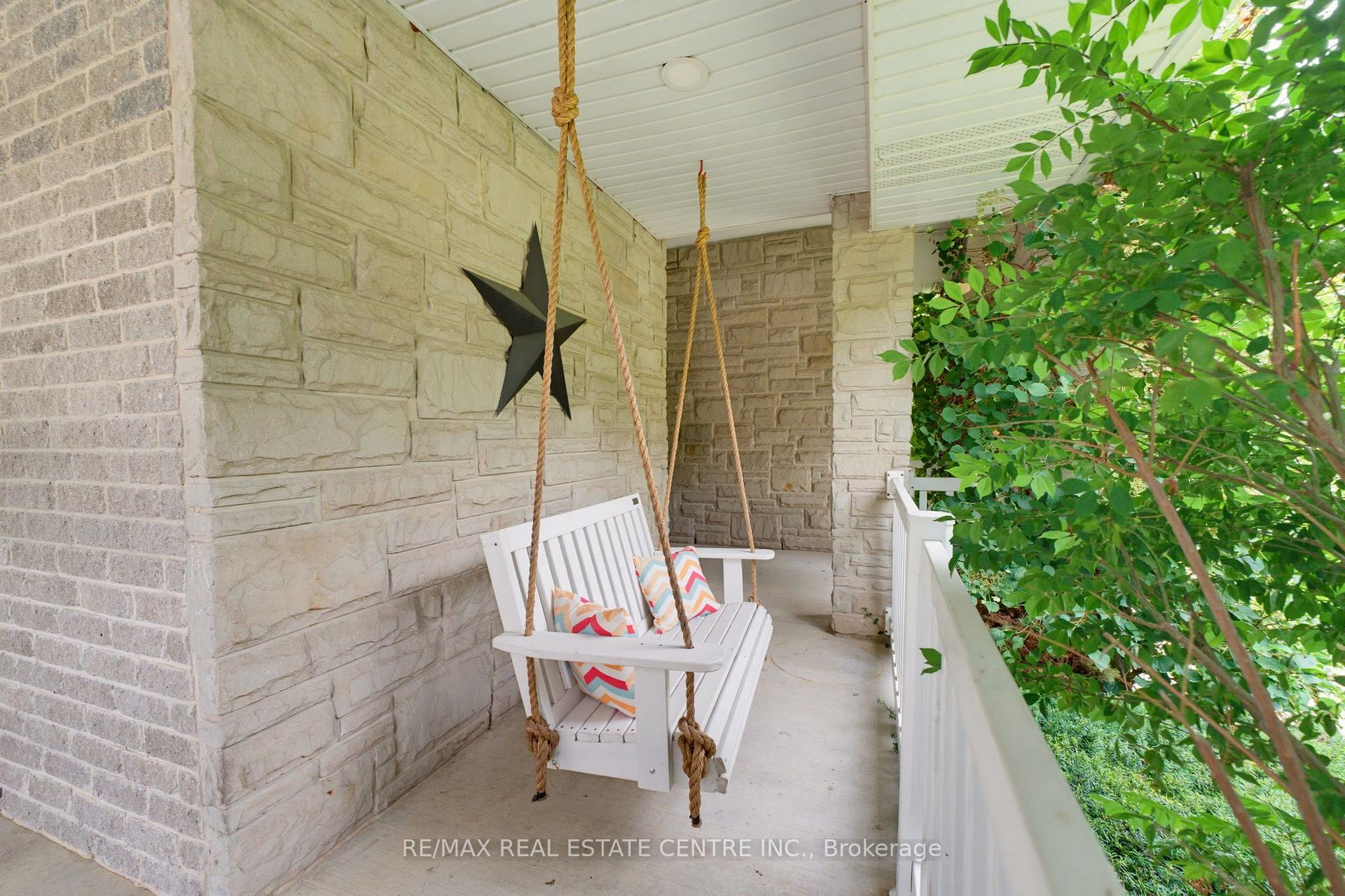 Photo 6 of 164 Argyle Street, Zorra, Embro — HOMEH