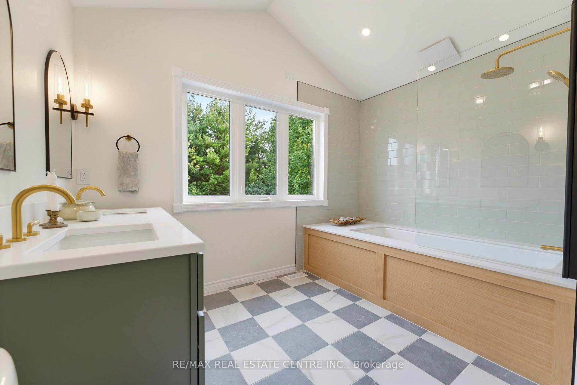 Photo 27 of 164 Argyle Street, Zorra, Embro — HOMEH