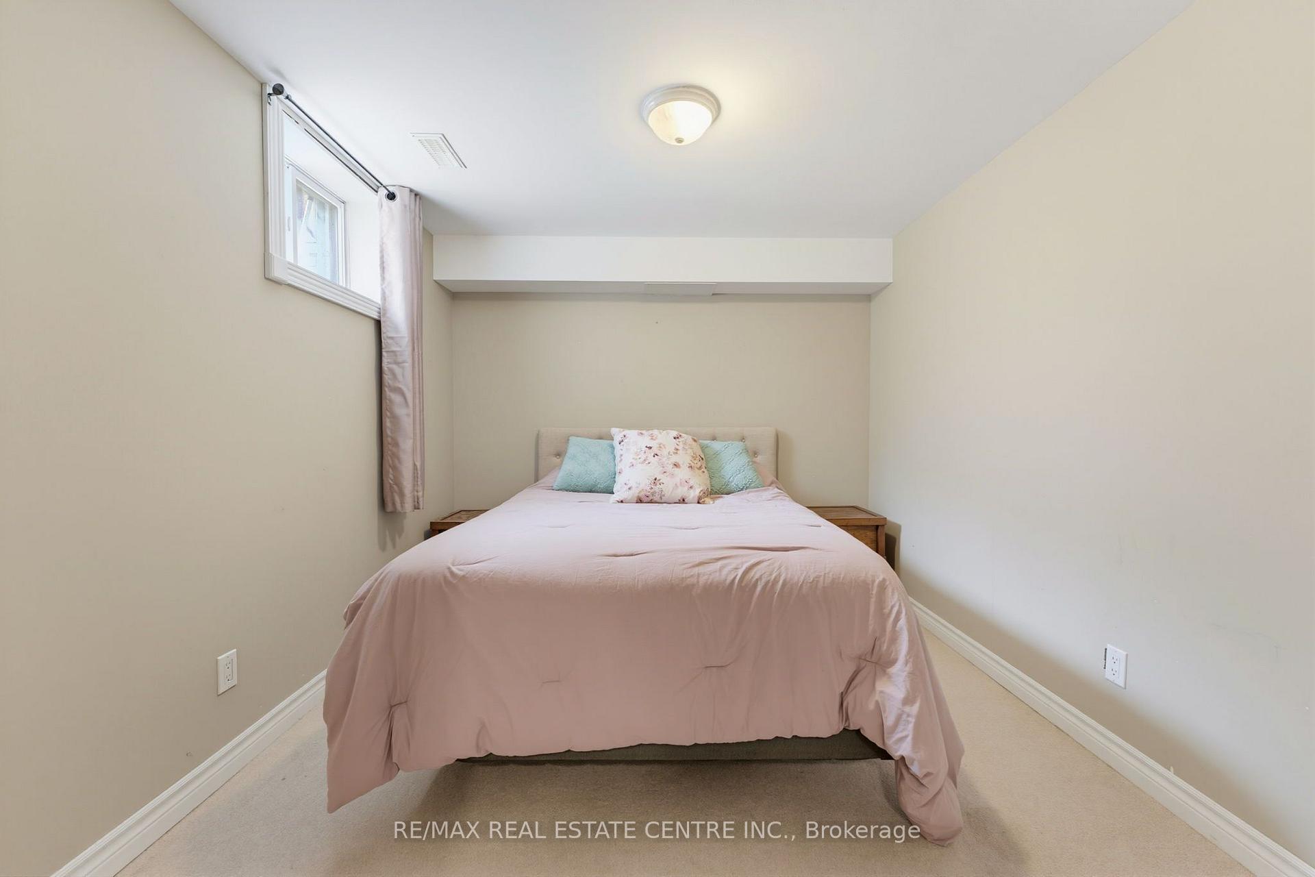 Photo 35 of 164 Argyle Street, Zorra, Embro — HOMEH