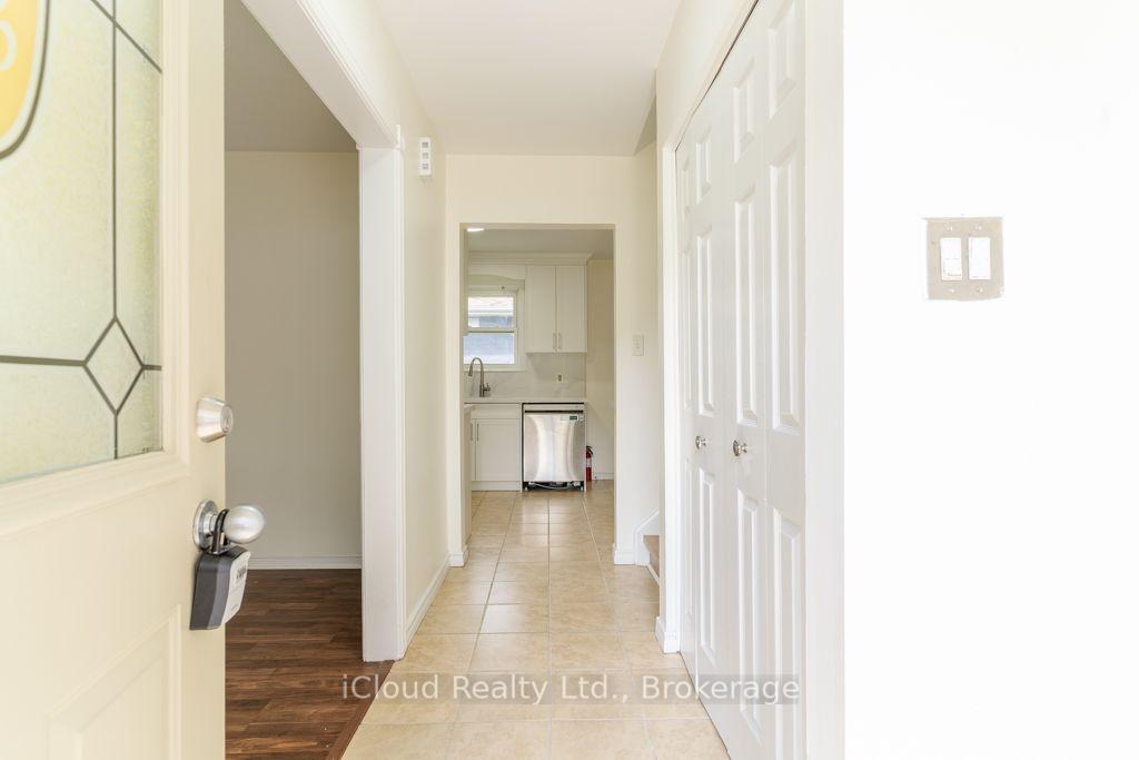 Photo 5 of 229 Cook Street, Barrie, Grove East — HOMEH